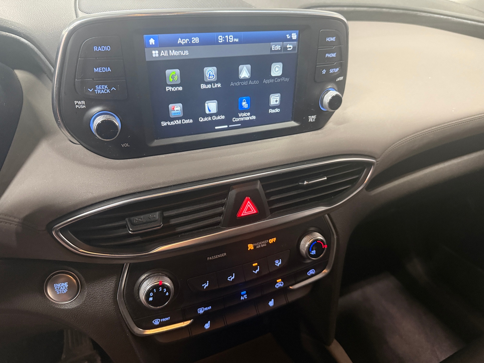 Thumbnail: 2019 Hyundai Santa Fe - 4