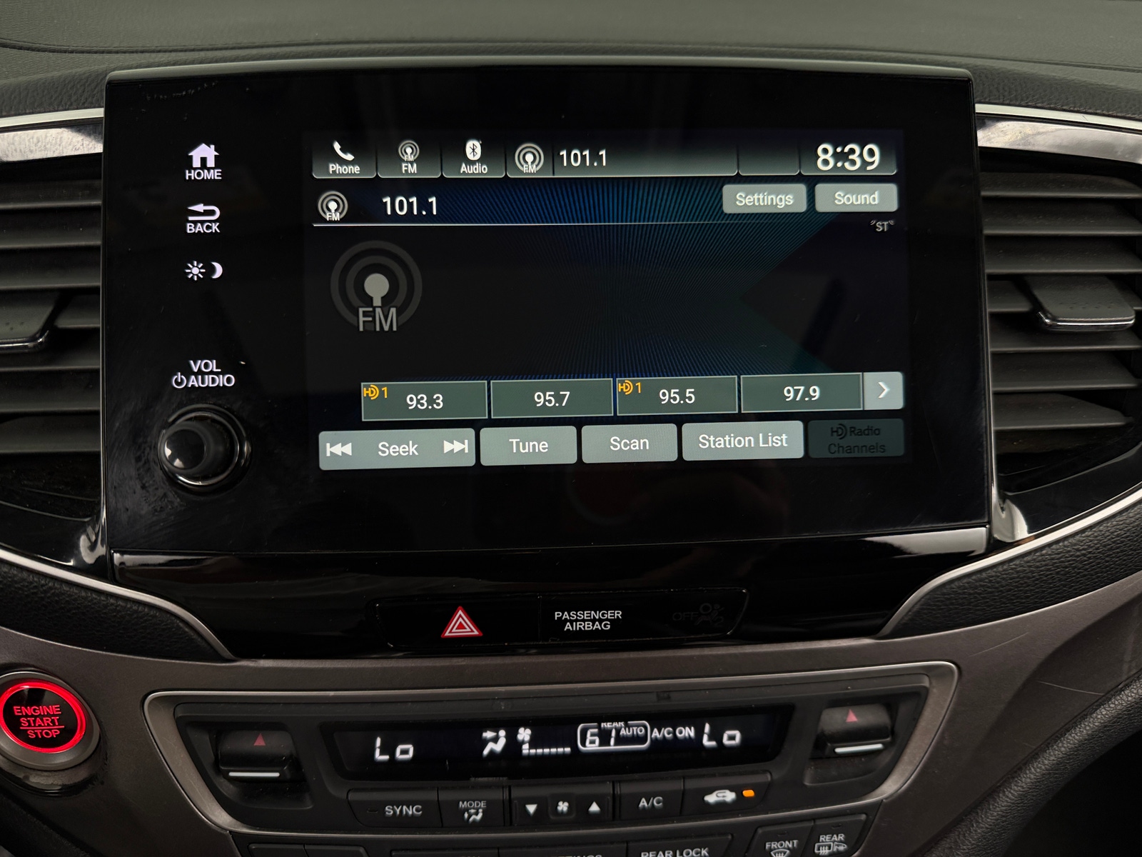 Thumbnail: 2019 Honda Pilot - 3