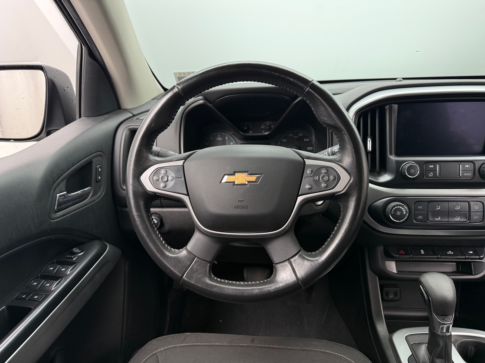 Thumbnail: 2022 Chevrolet Colorado - 5