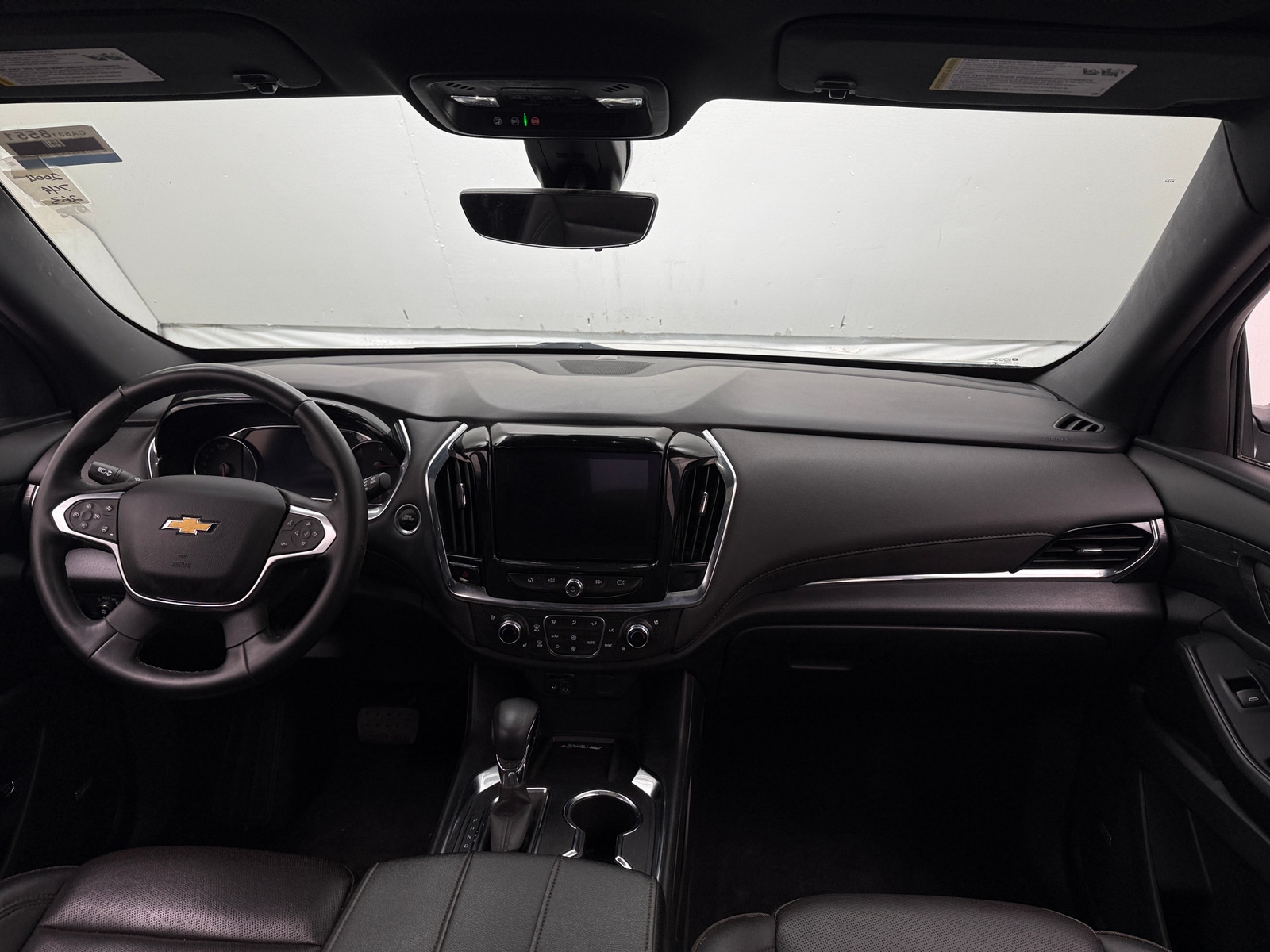 Thumbnail: 2023 Chevrolet Traverse - 2