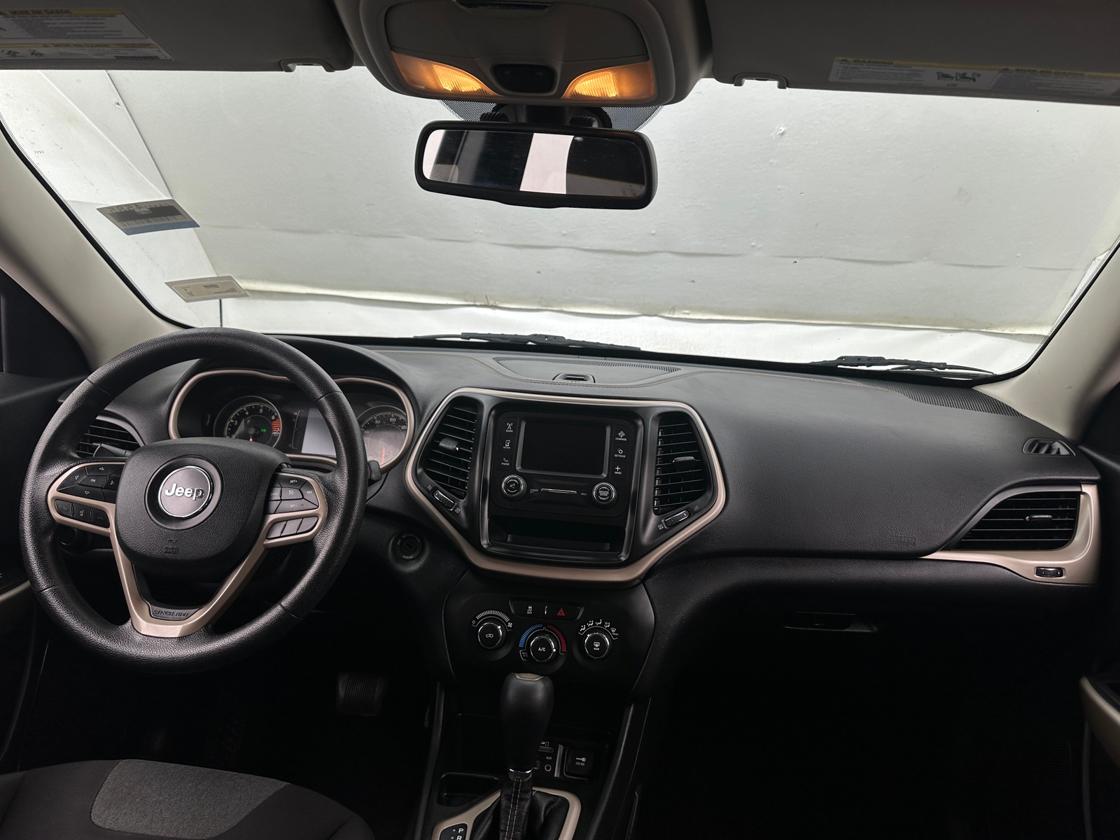 Thumbnail: 2017 Jeep Cherokee - 3