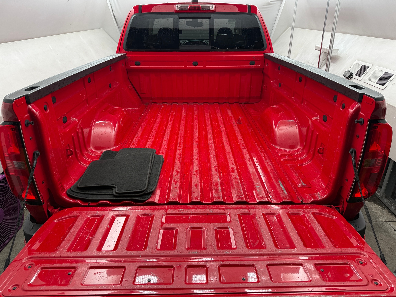 Thumbnail: 2018 Chevrolet Colorado - 7