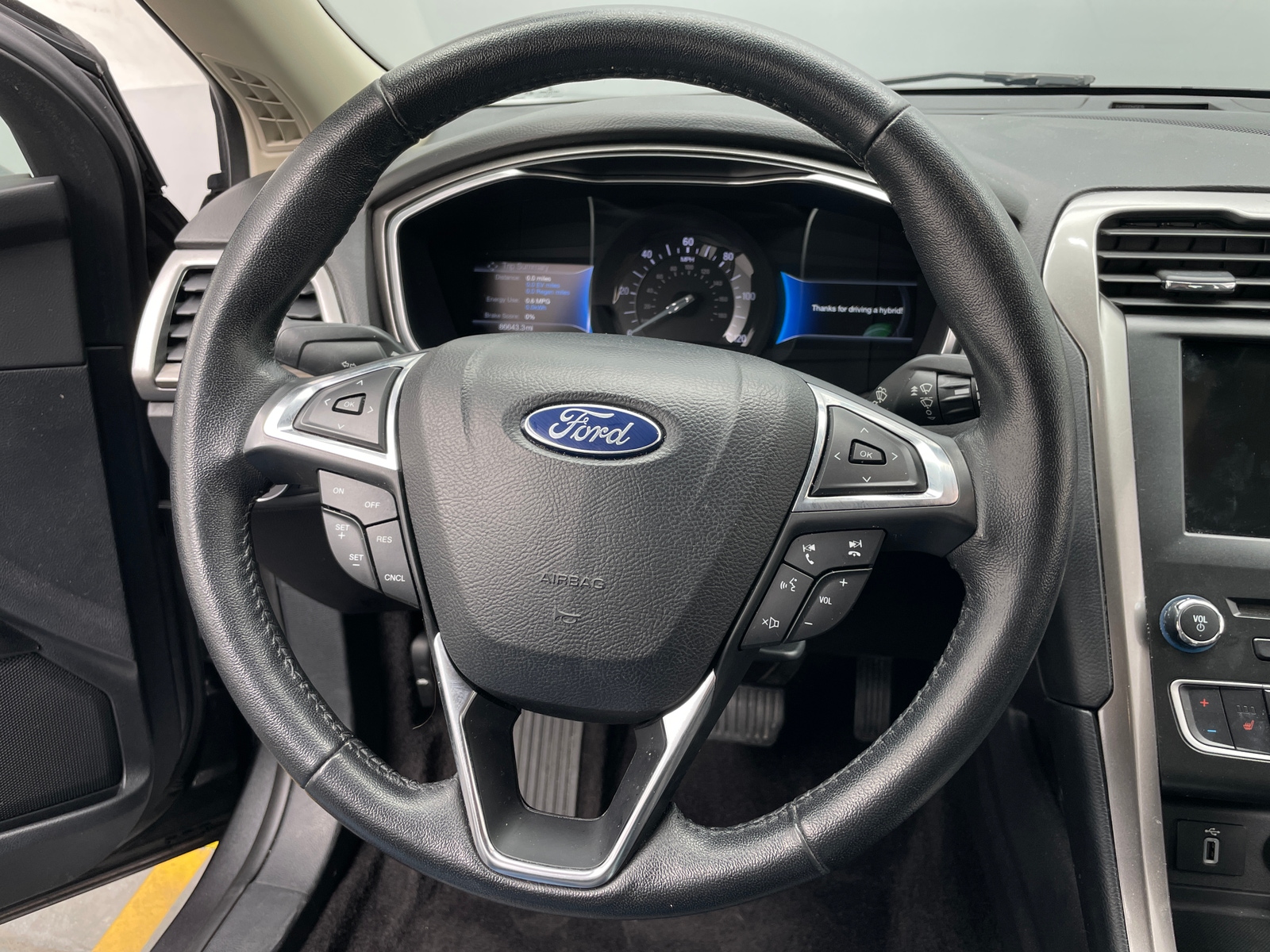 Thumbnail: 2017 Ford Fusion - 4