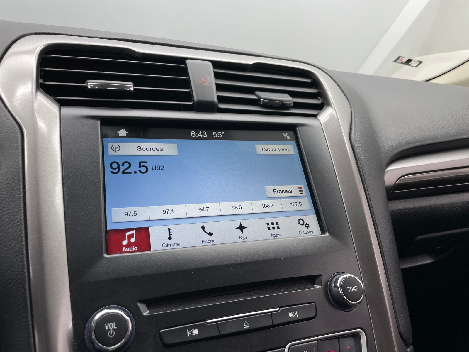 Thumbnail: 2017 Ford Fusion - 3