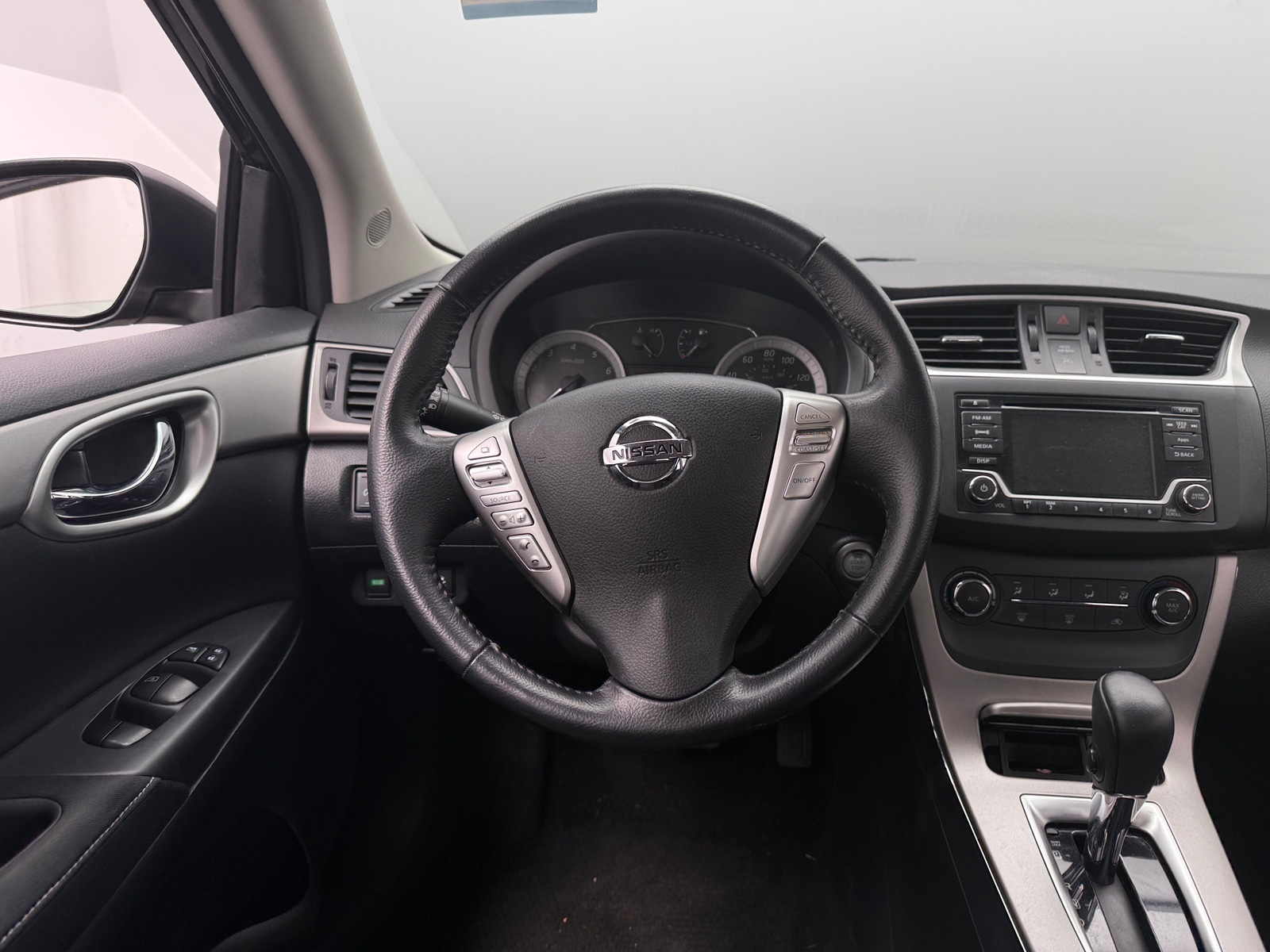 Thumbnail: 2015 Nissan Sentra - 5