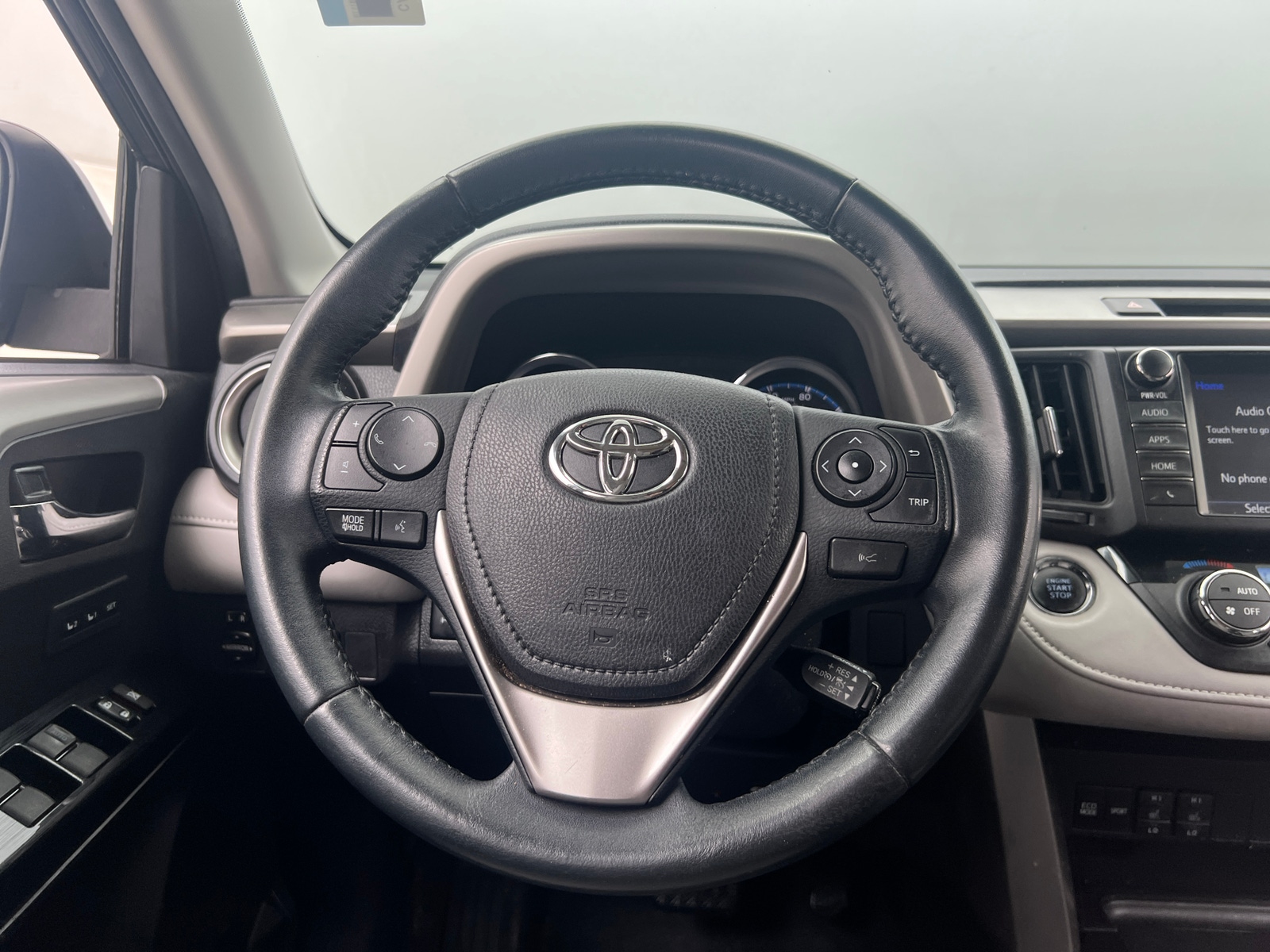 Thumbnail: 2017 Toyota RAV4 - 4