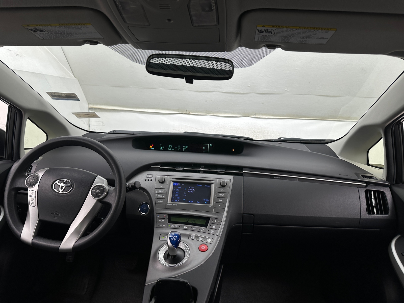 Thumbnail: 2015 Toyota Prius - 3