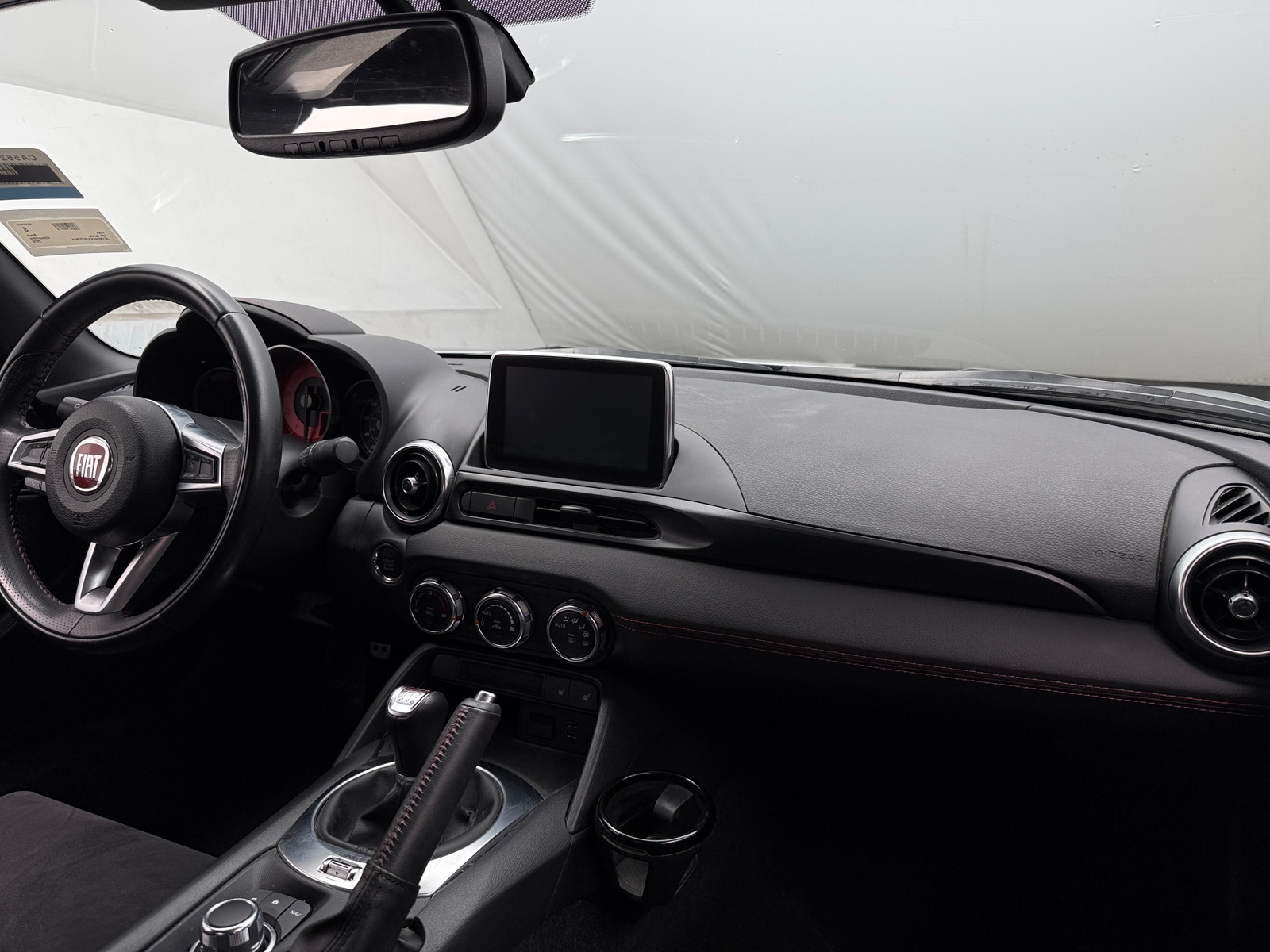 Thumbnail: 2018 Fiat 124 Spider - 2