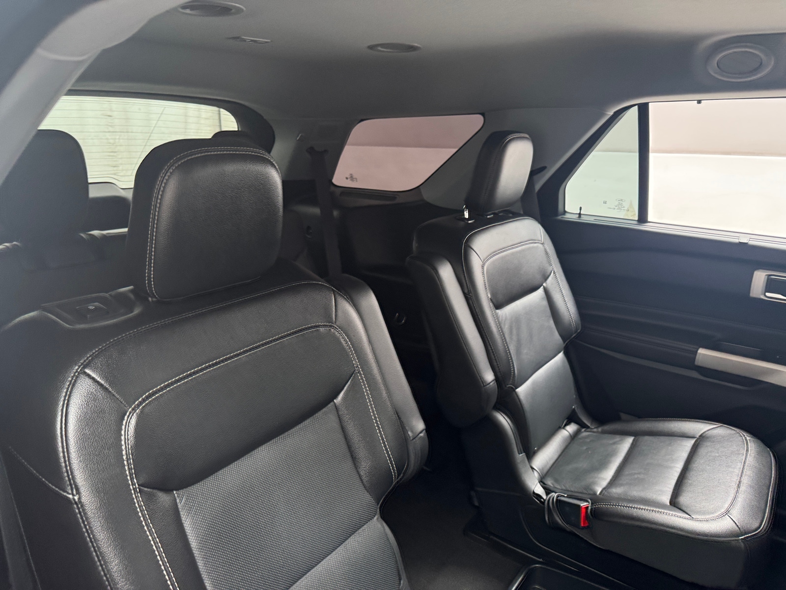 Thumbnail: 2021 Ford Explorer - 5