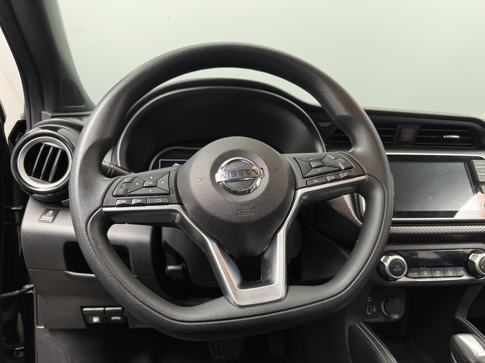 Thumbnail: 2018 Nissan Kicks - 5