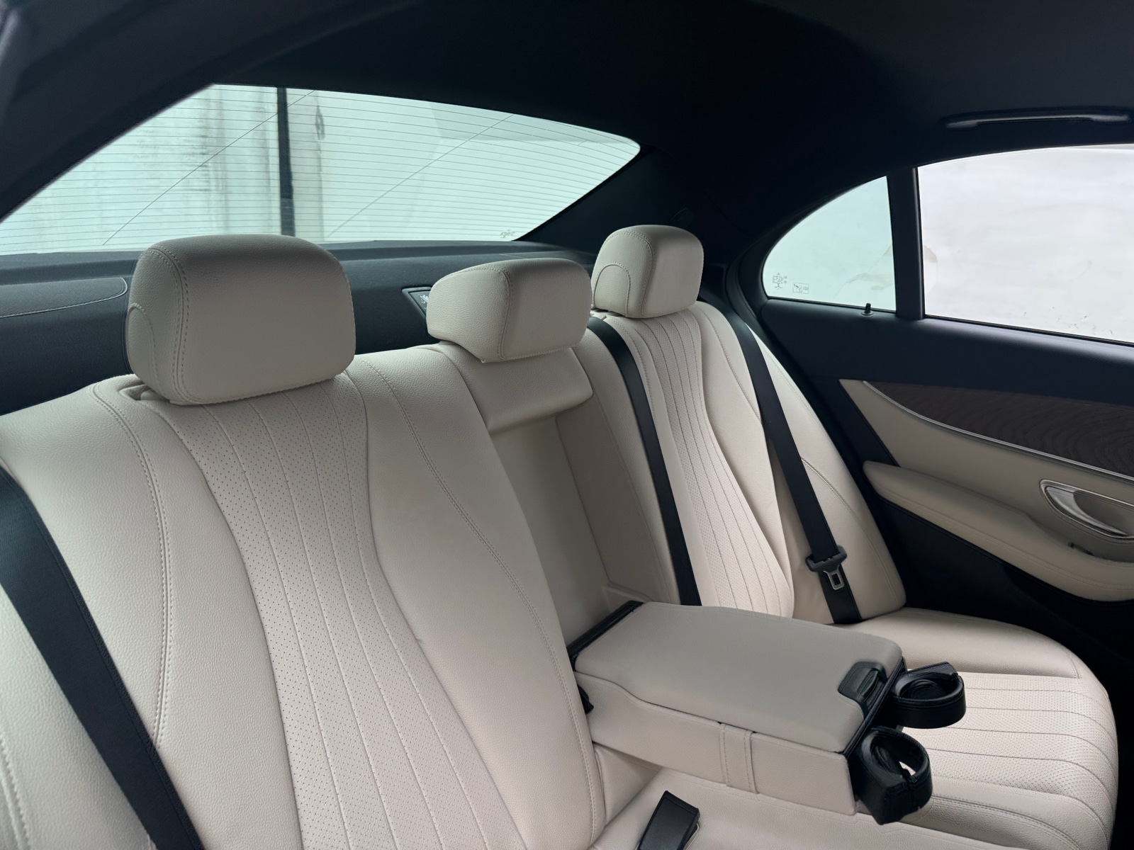 Thumbnail: 2022 Mercedes-Benz E-Class - 5
