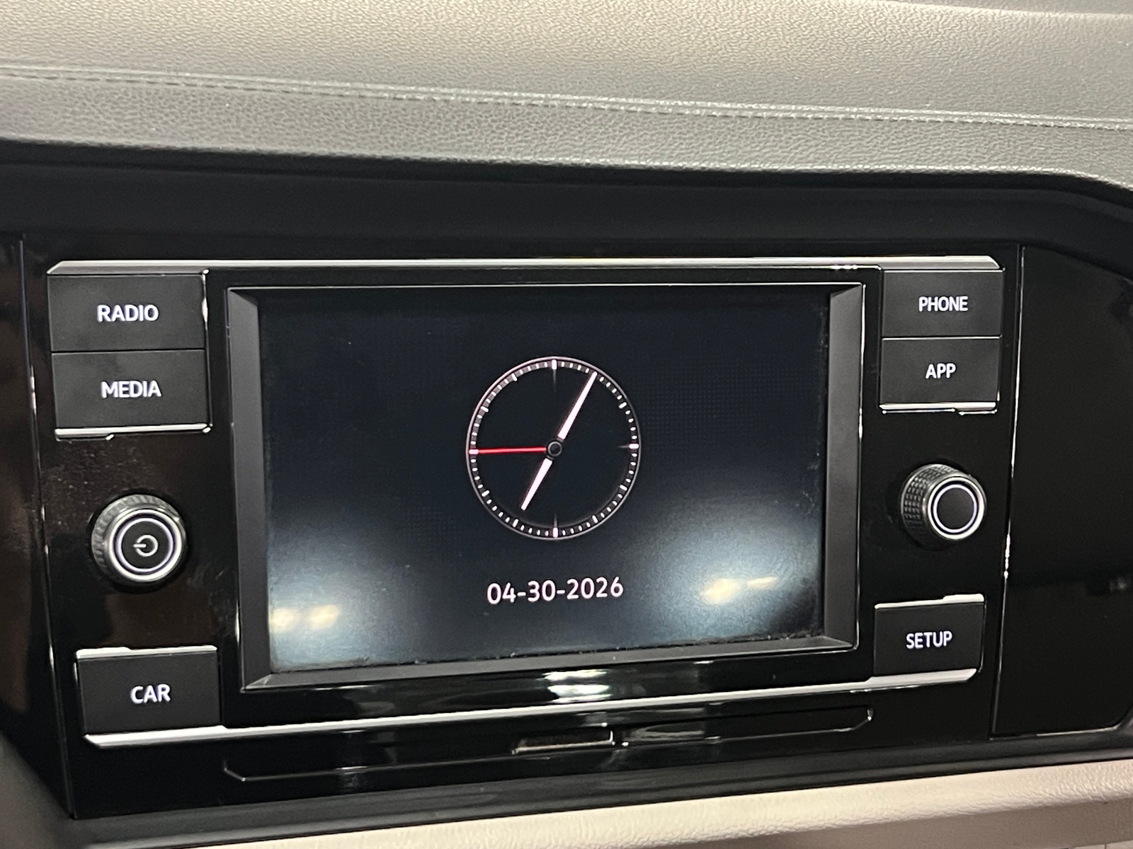 Thumbnail: 2019 Volkswagen Jetta - 4