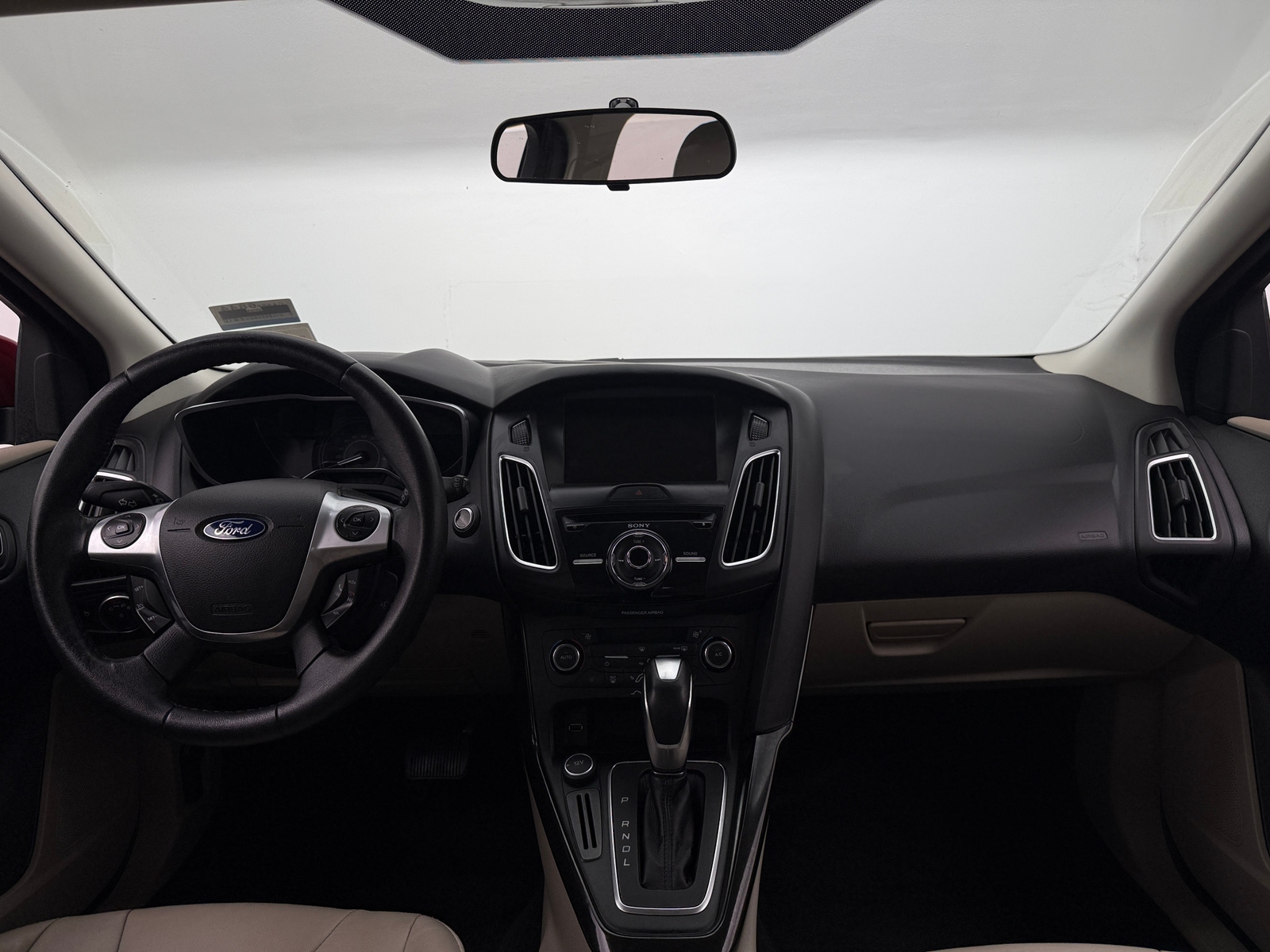 Thumbnail: 2015 Ford Focus - 2