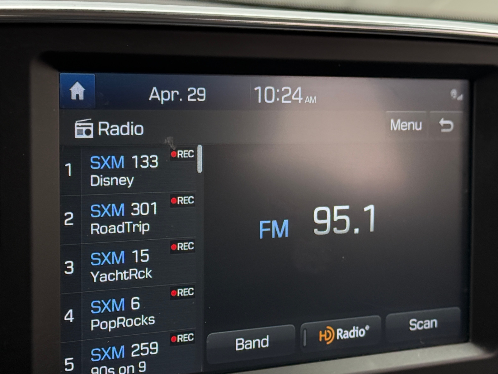 Thumbnail: 2020 Hyundai Santa Fe - 4