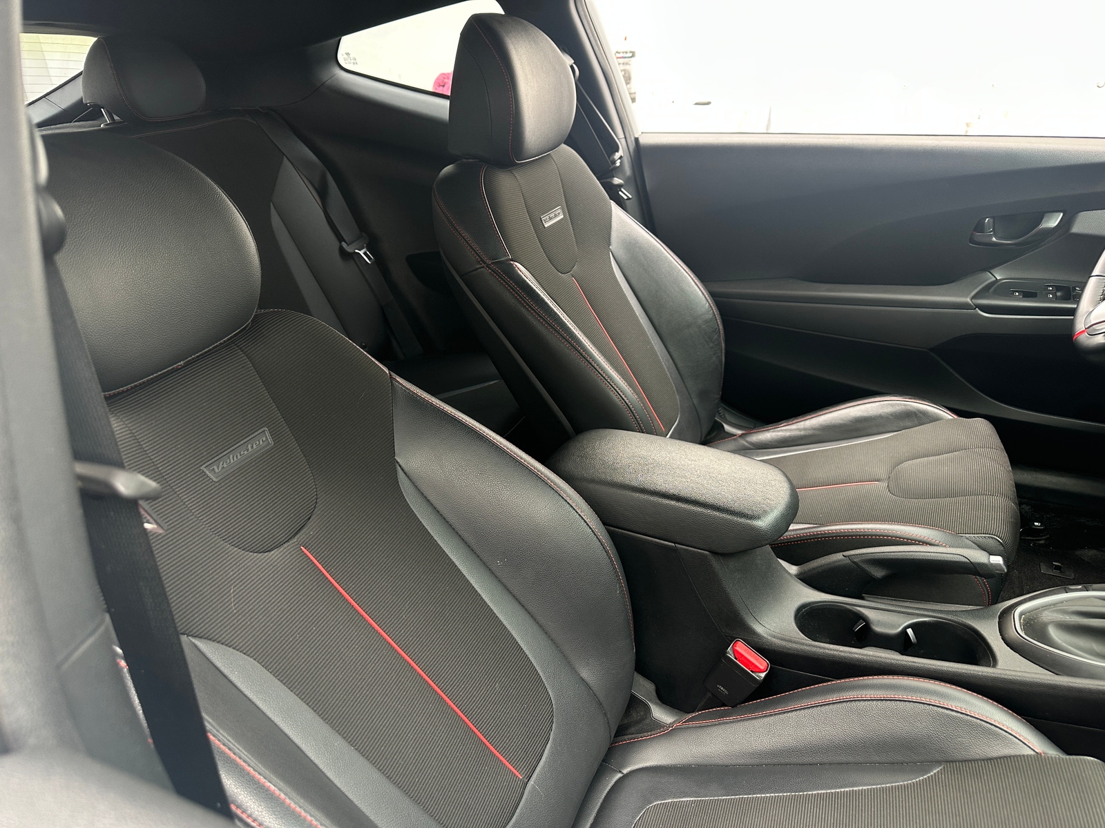 Thumbnail: 2019 Hyundai Veloster - 2