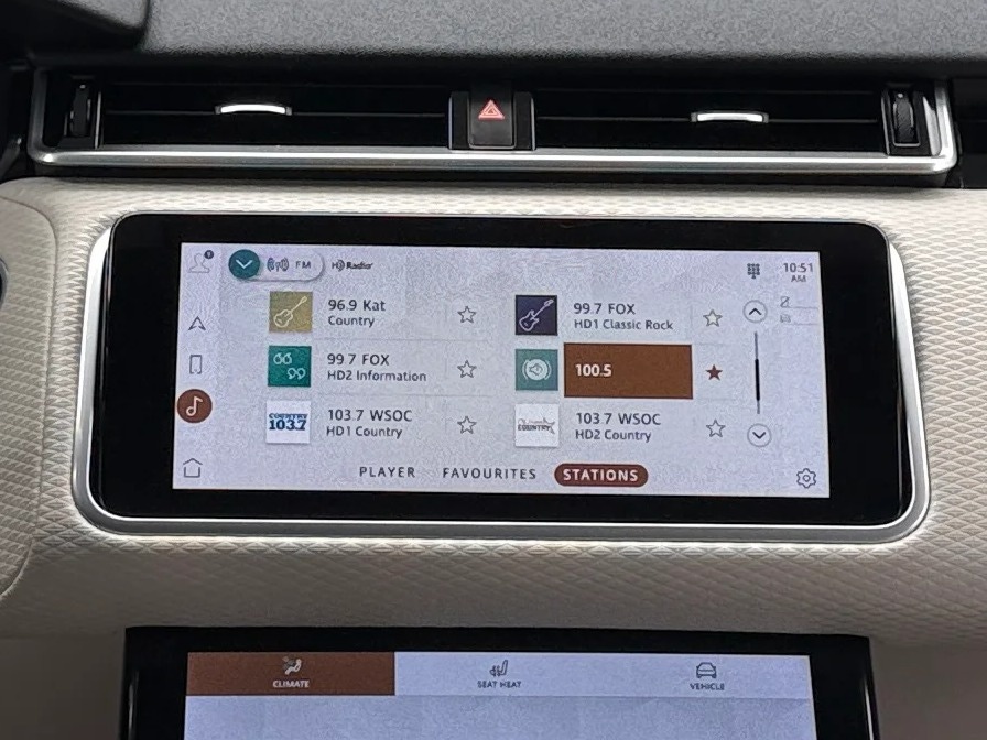 Thumbnail: 2021 Land Rover Range Rover Velar - 3