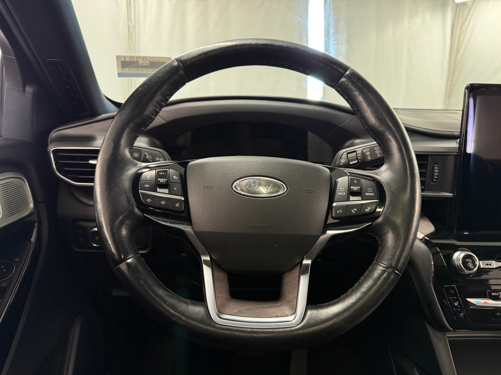 Thumbnail: 2022 Ford Explorer - 4