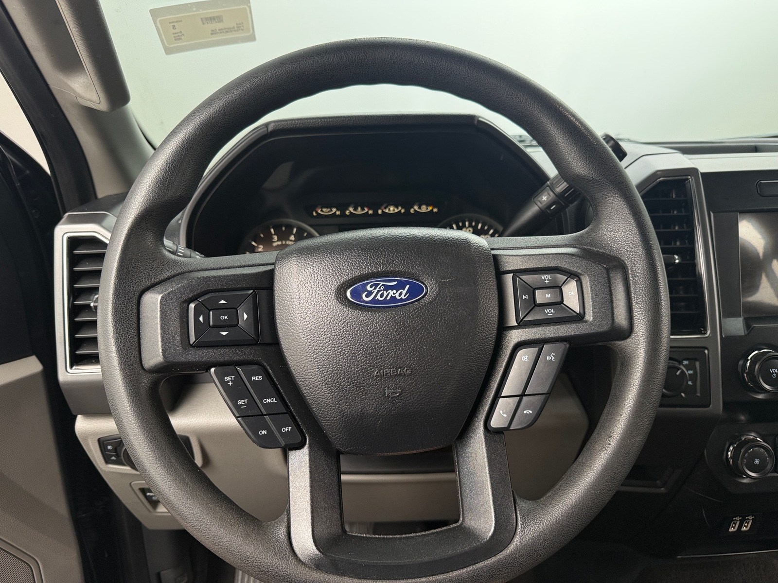 Thumbnail: 2020 Ford Econoline - 5