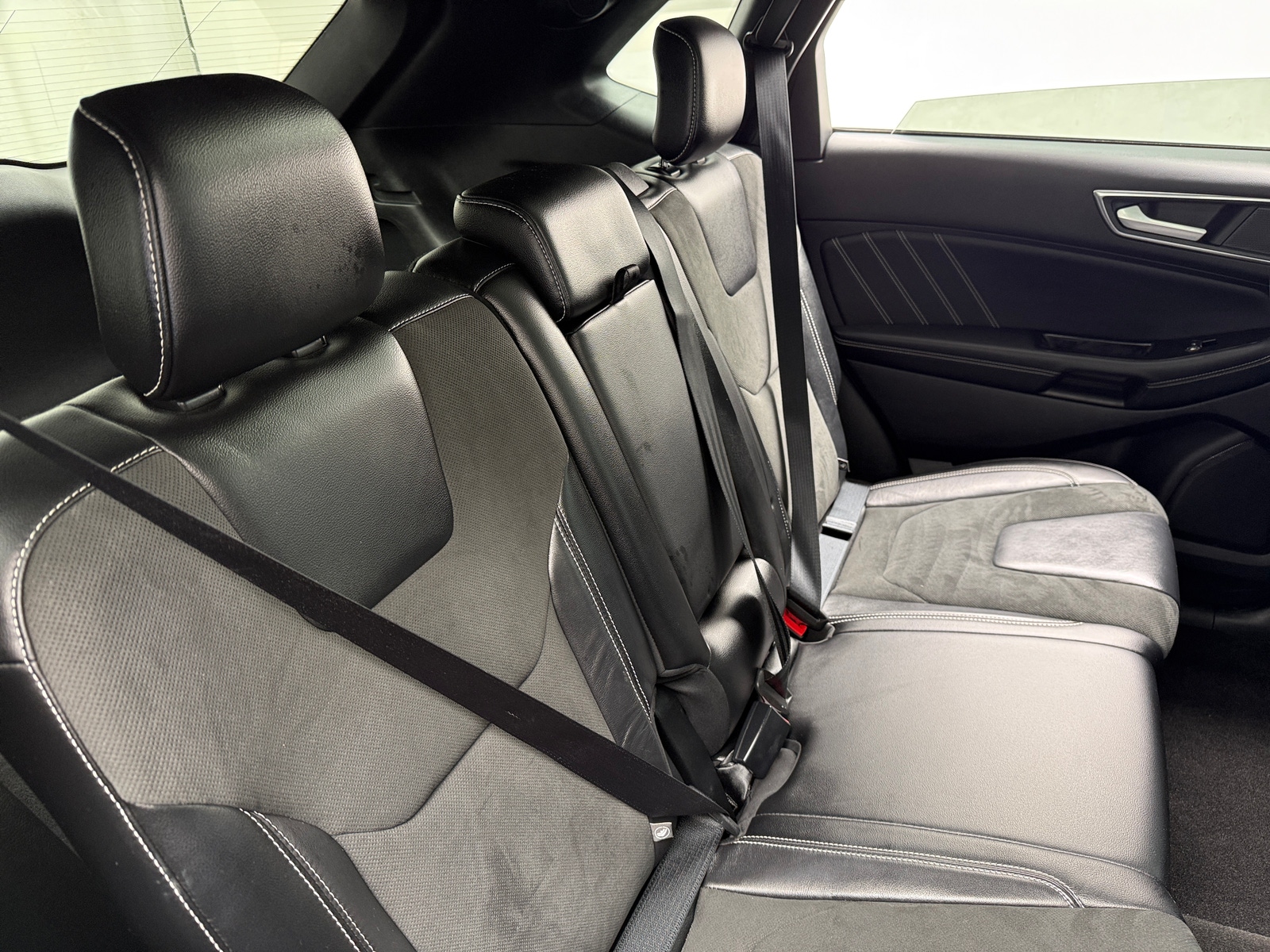 Thumbnail: 2020 Ford Edge - 5