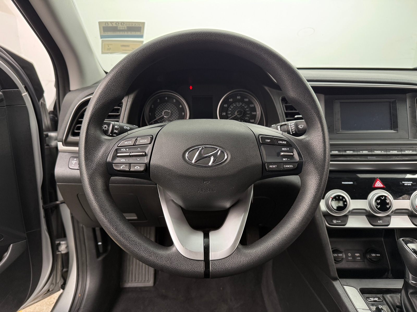 Thumbnail: 2019 Hyundai Elantra - 5
