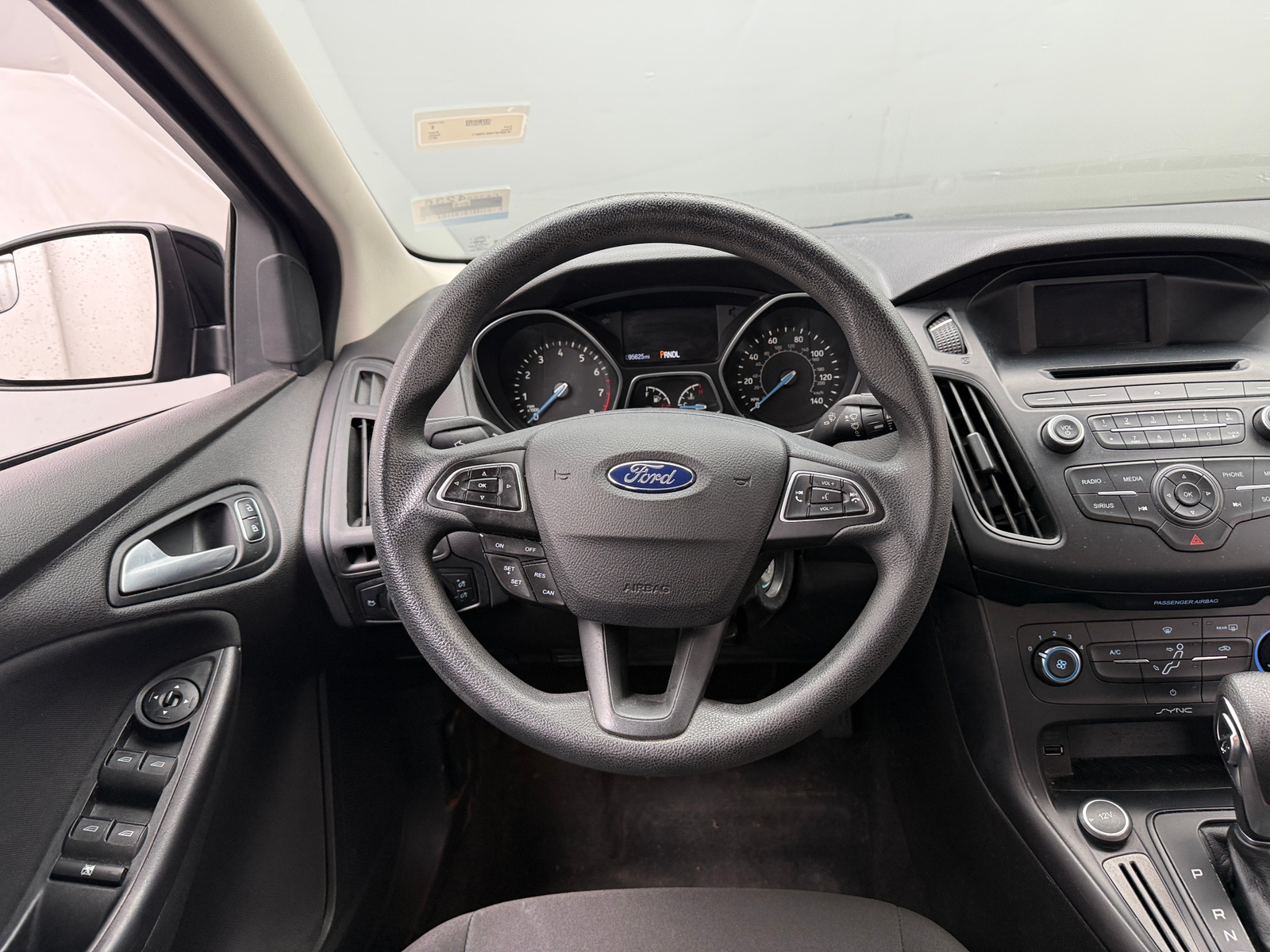 Thumbnail: 2017 Ford Focus - 5