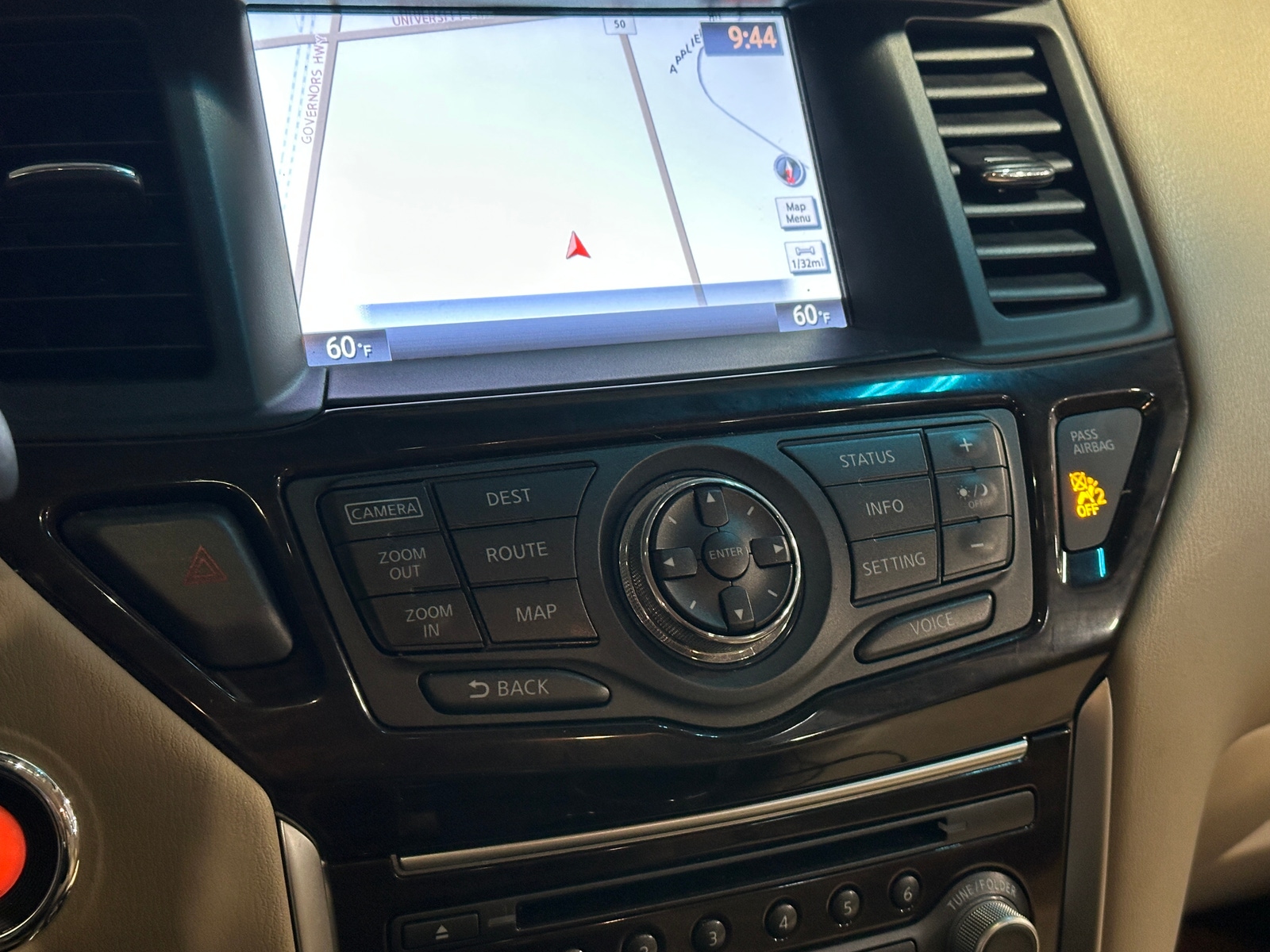 Thumbnail: 2016 Nissan Pathfinder - 4