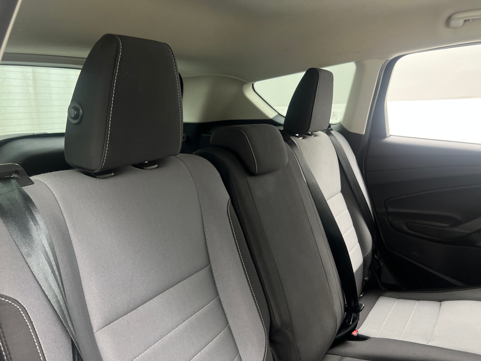 Thumbnail: 2017 Ford Escape - 6