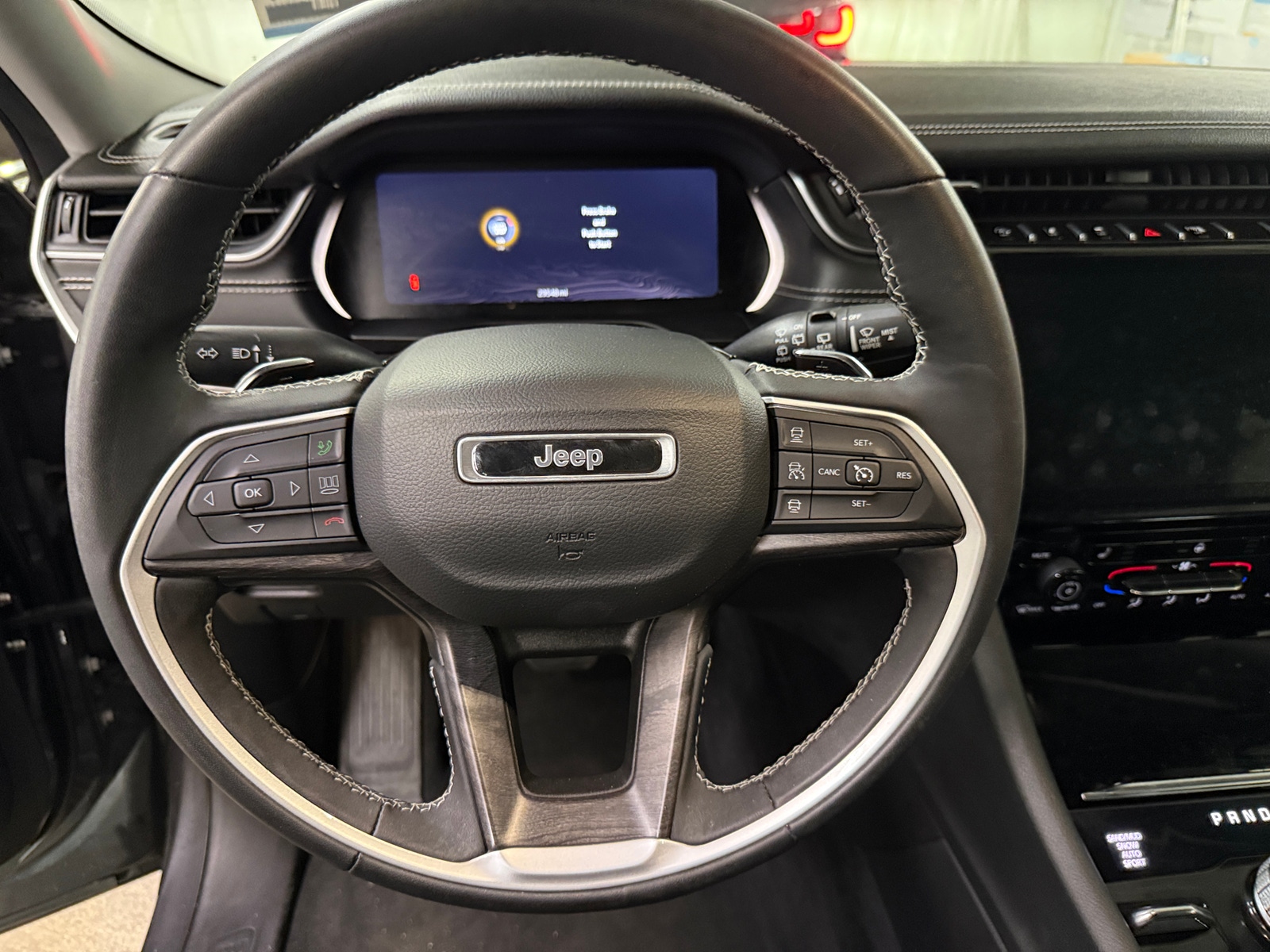 Thumbnail: 2023 Jeep Grand Cherokee - 4