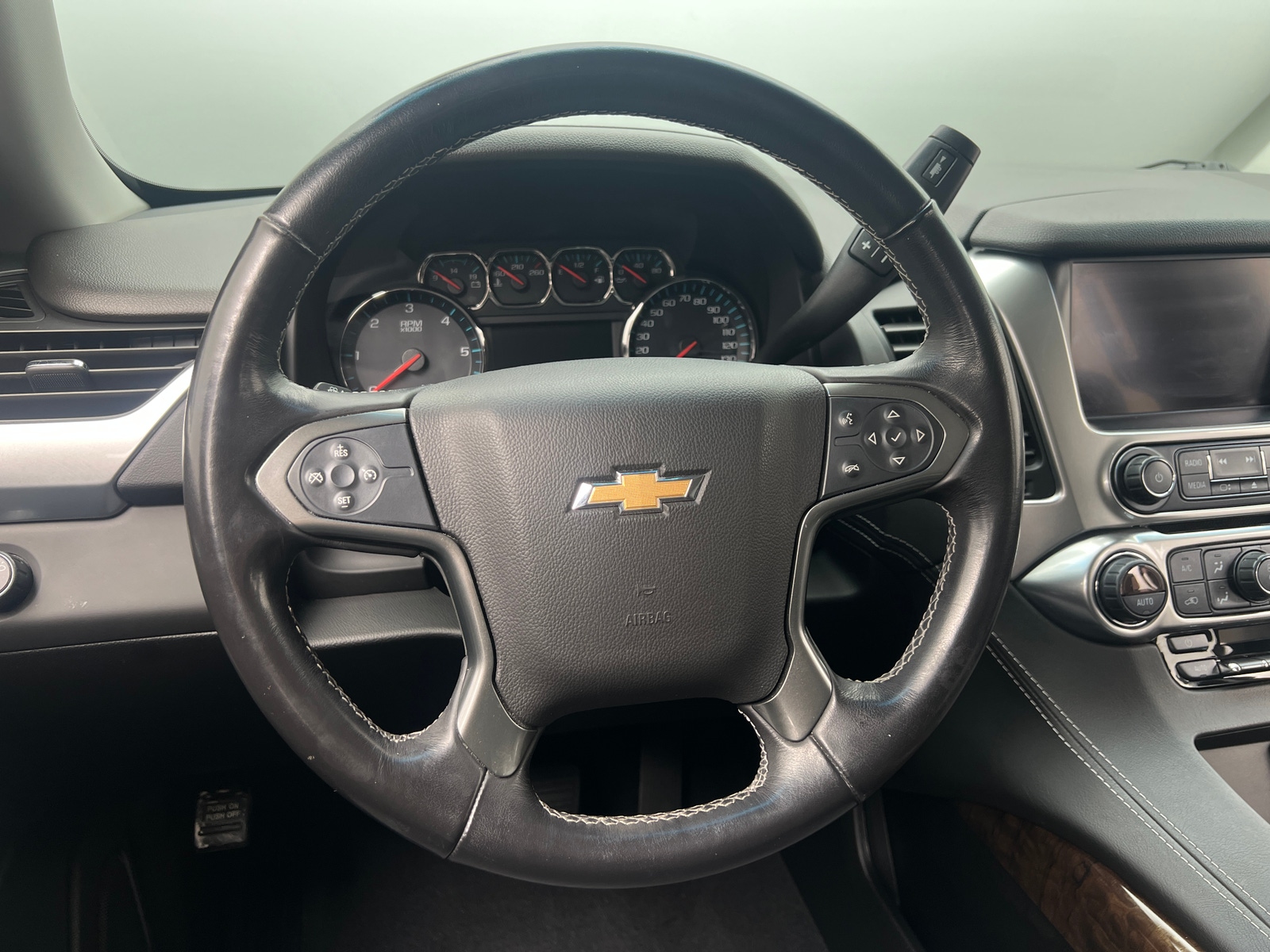 Thumbnail: 2019 Chevrolet Tahoe - 5