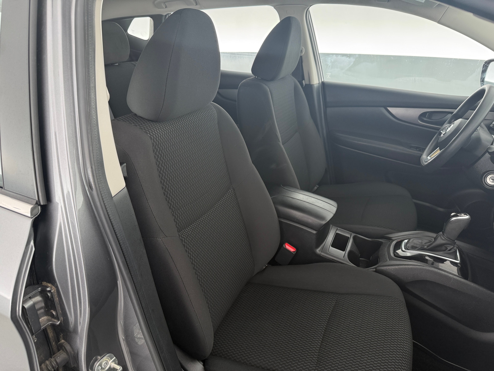 Thumbnail: 2018 Nissan Rogue Sport - 2