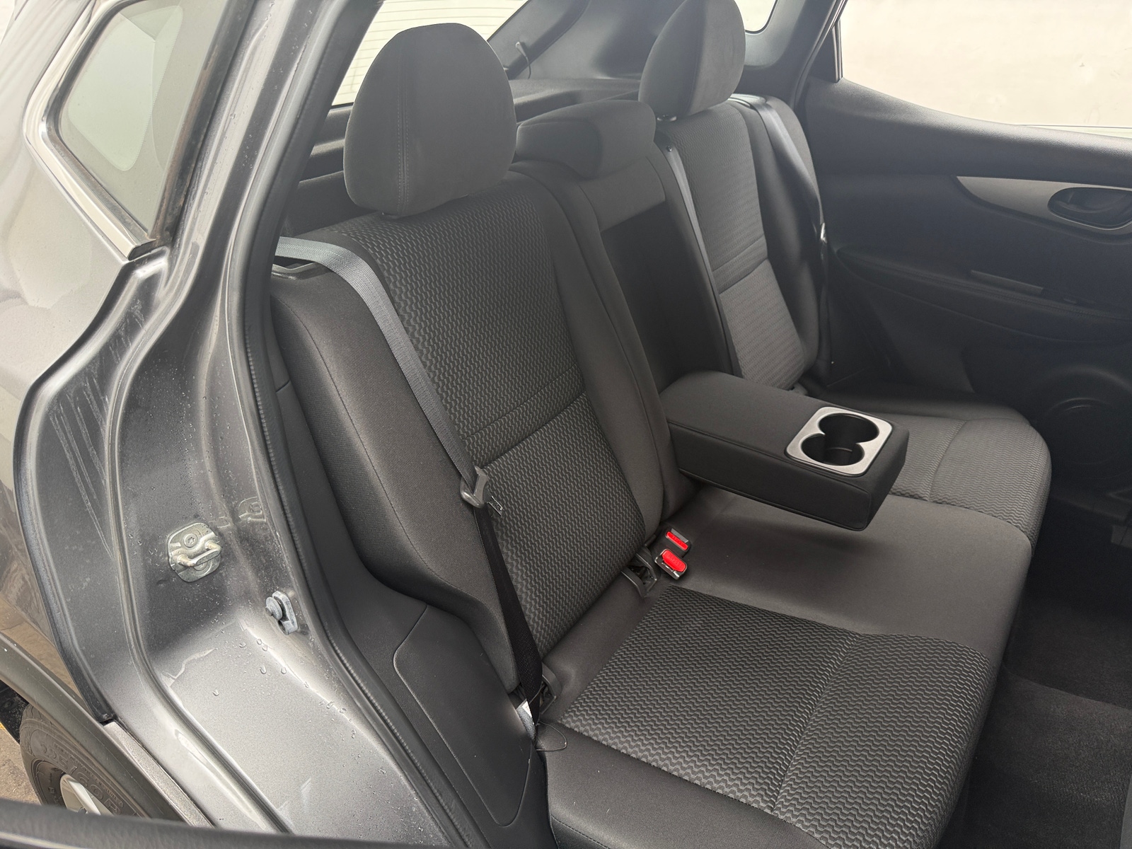 Thumbnail: 2018 Nissan Rogue Sport - 6