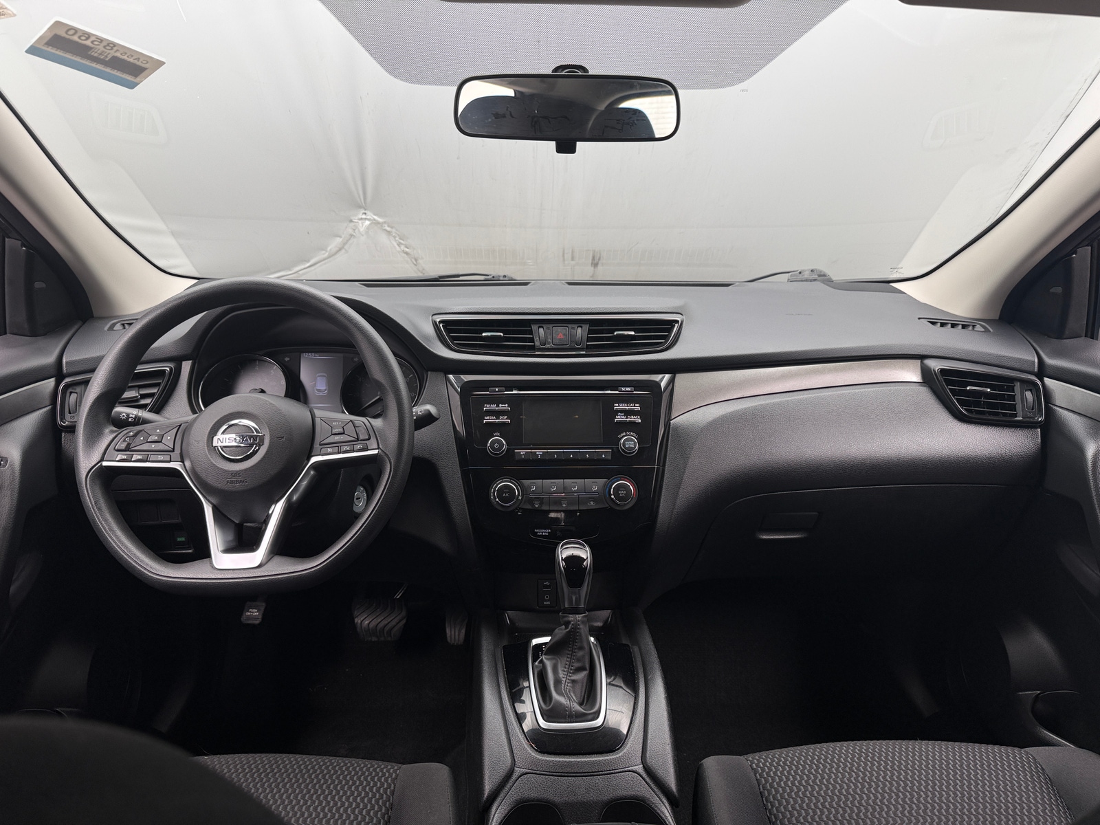 Thumbnail: 2018 Nissan Rogue Sport - 3