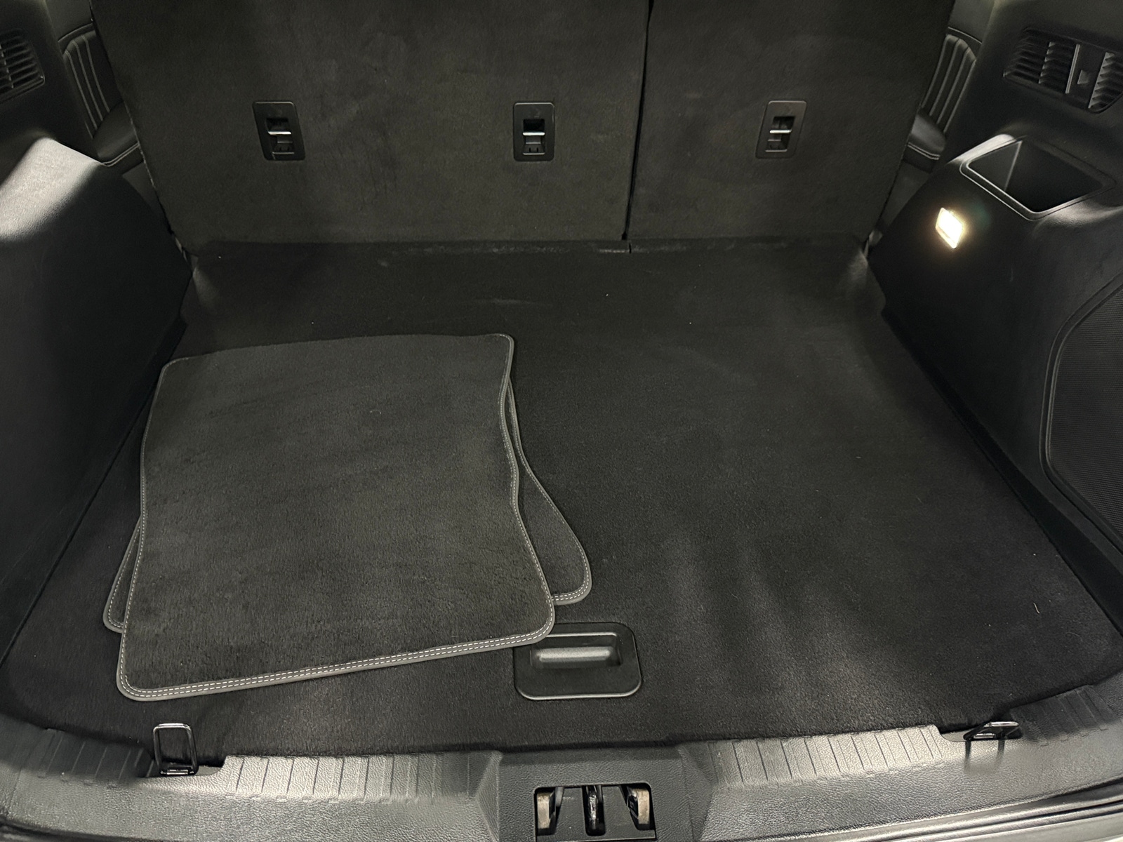 Thumbnail: 2019 Ford Edge - 6
