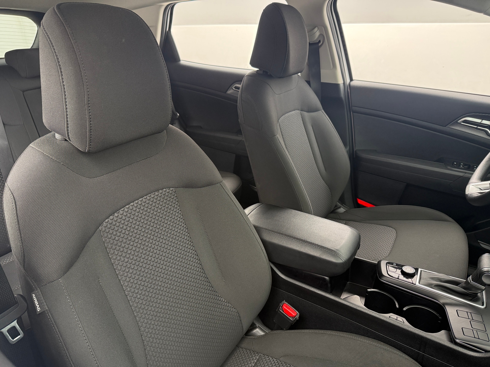 Thumbnail: 2025 Kia Sportage - 2