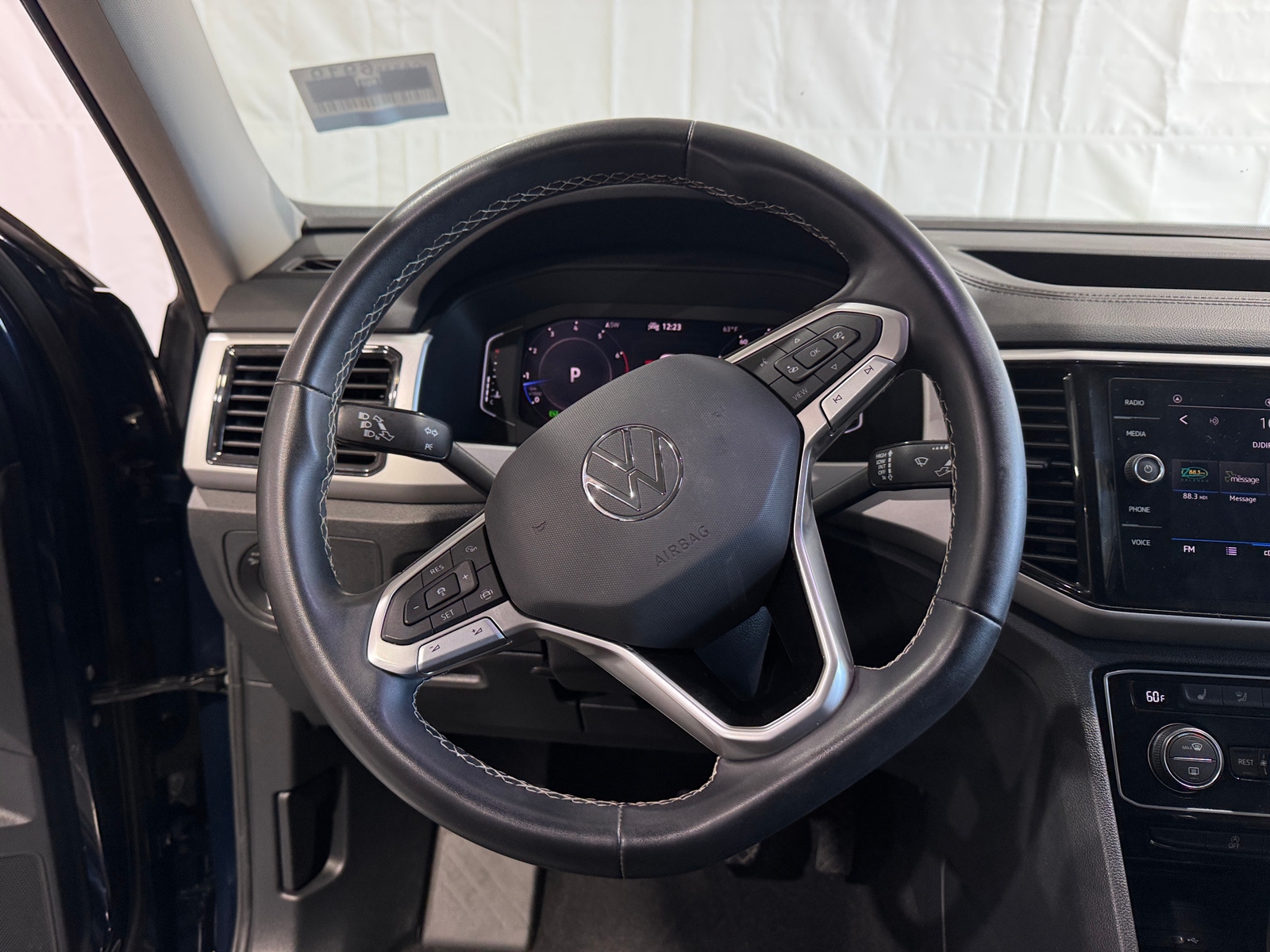 Thumbnail: 2022 Volkswagen Atlas - 4