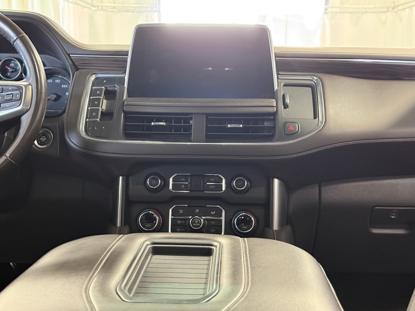 Thumbnail: 2021 Chevrolet Tahoe - 3