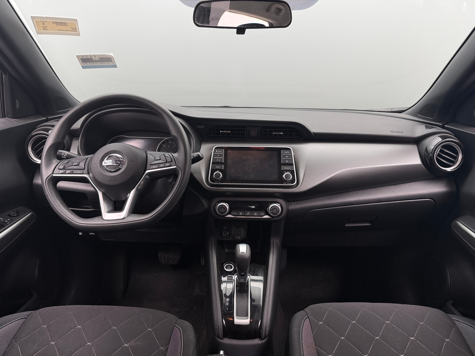Thumbnail: 2020 Nissan Kicks - 3