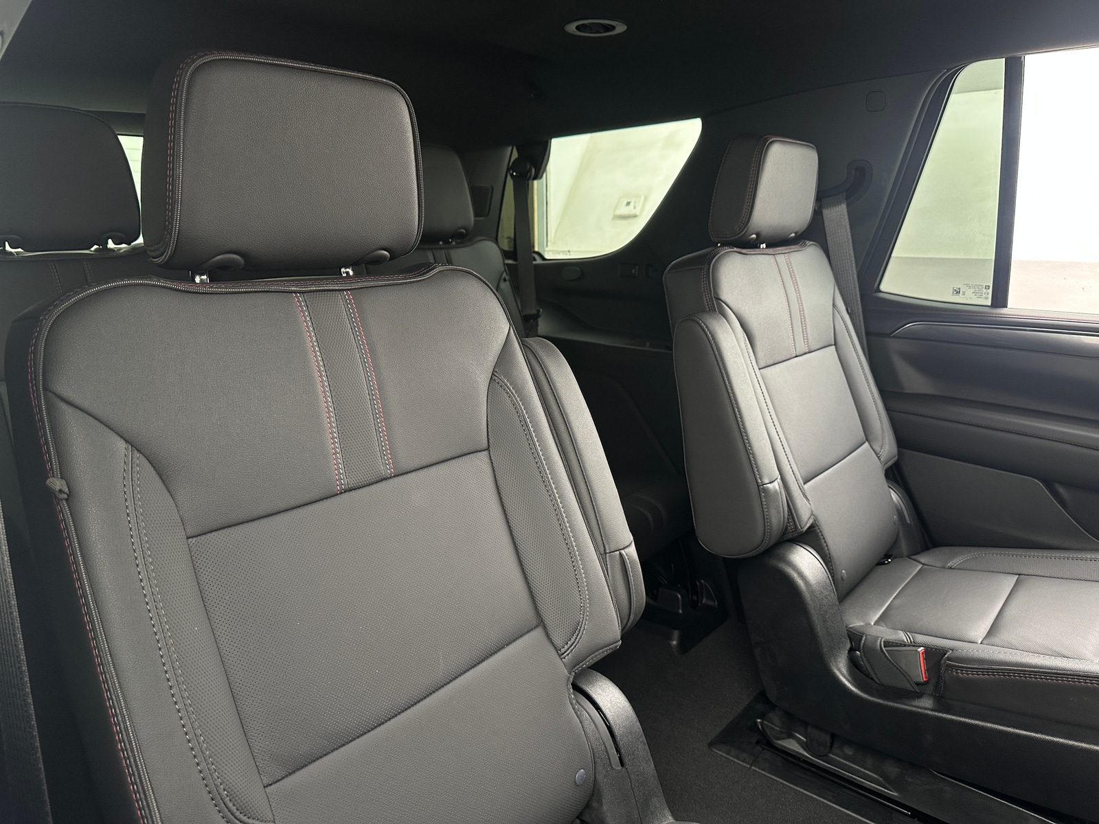 Thumbnail: 2023 Chevrolet Tahoe - 5