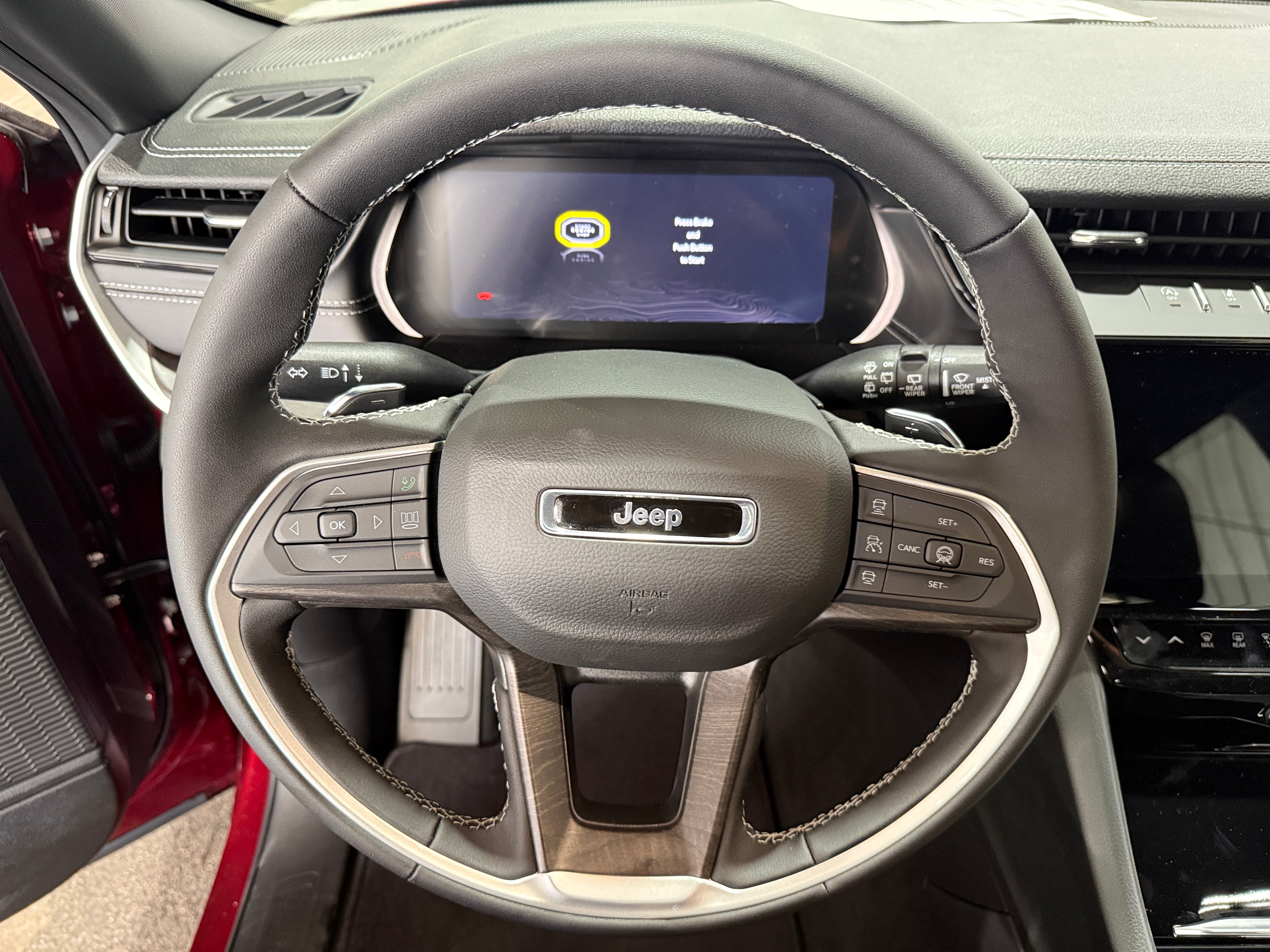 2026 Jeep Grand Cherokee L Laredo Altitude 4x4's photo