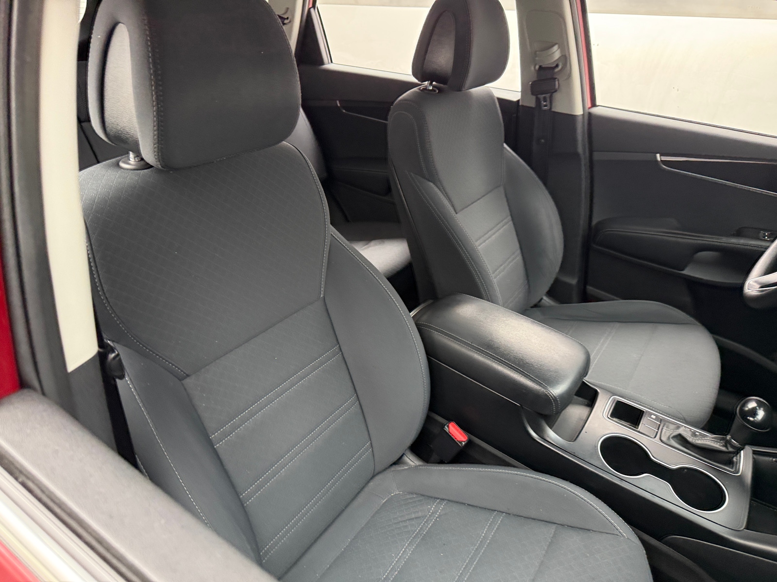 Thumbnail: 2016 Kia Sorento - 2