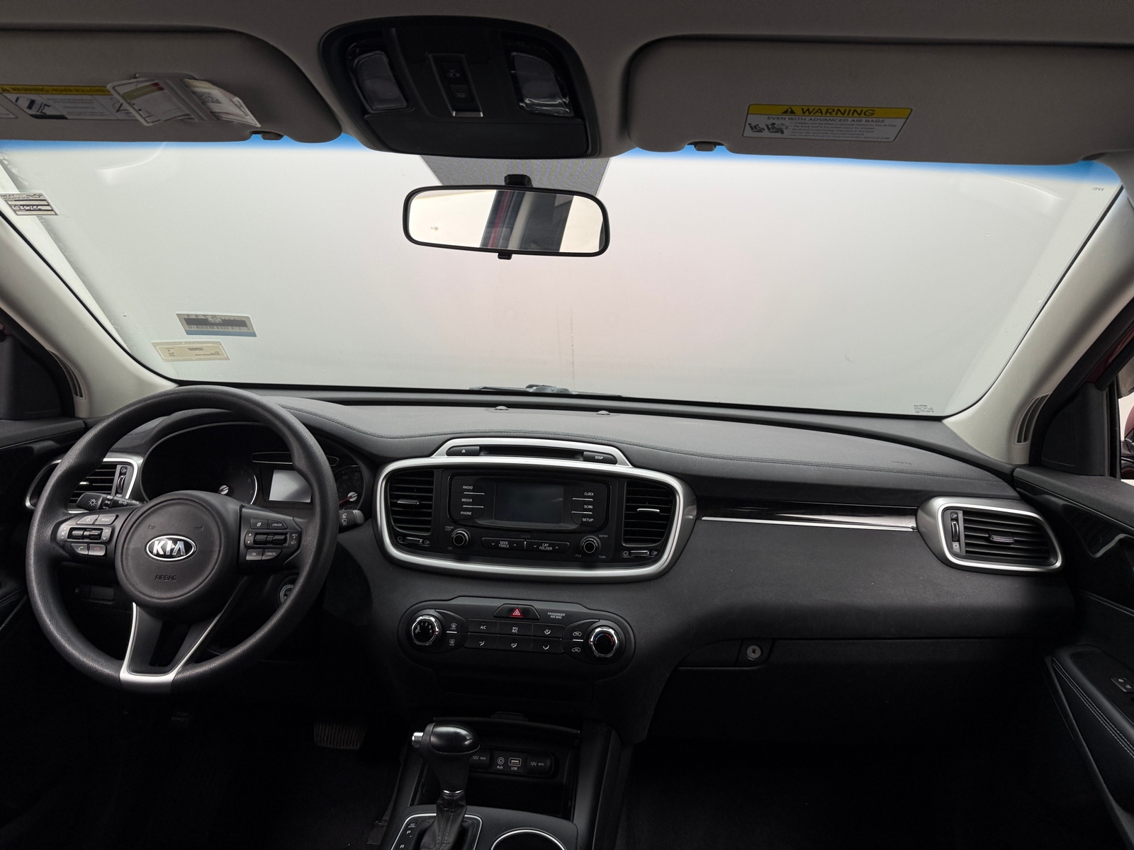 Thumbnail: 2016 Kia Sorento - 3