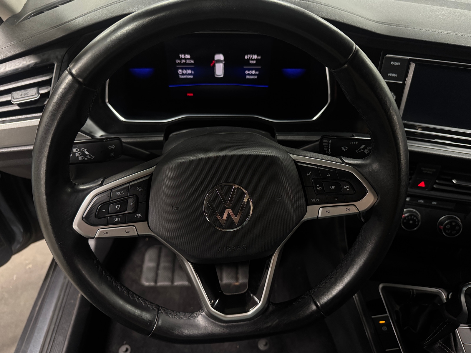 Thumbnail: 2022 Volkswagen Jetta - 5