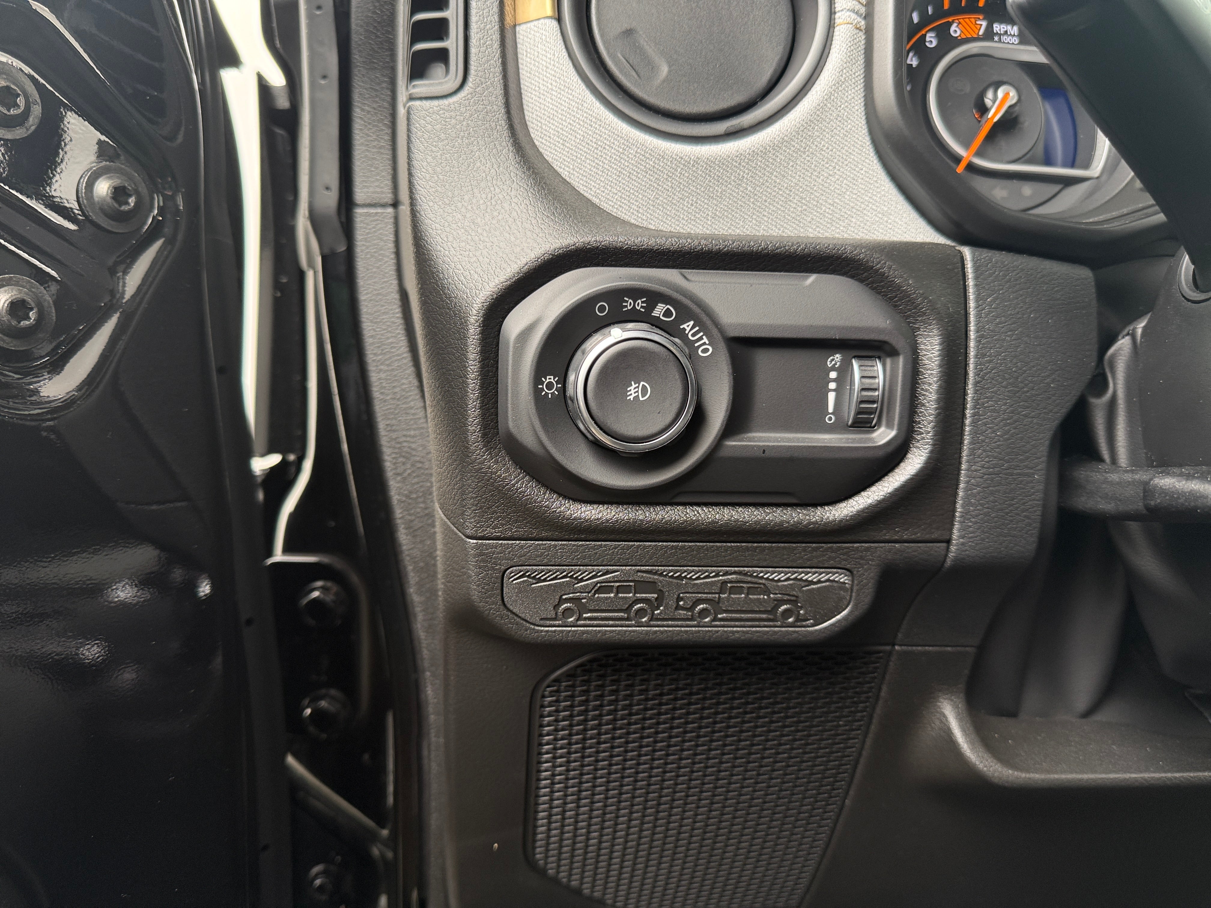 2026 Jeep Wrangler 4-Door Willys - Photo 10