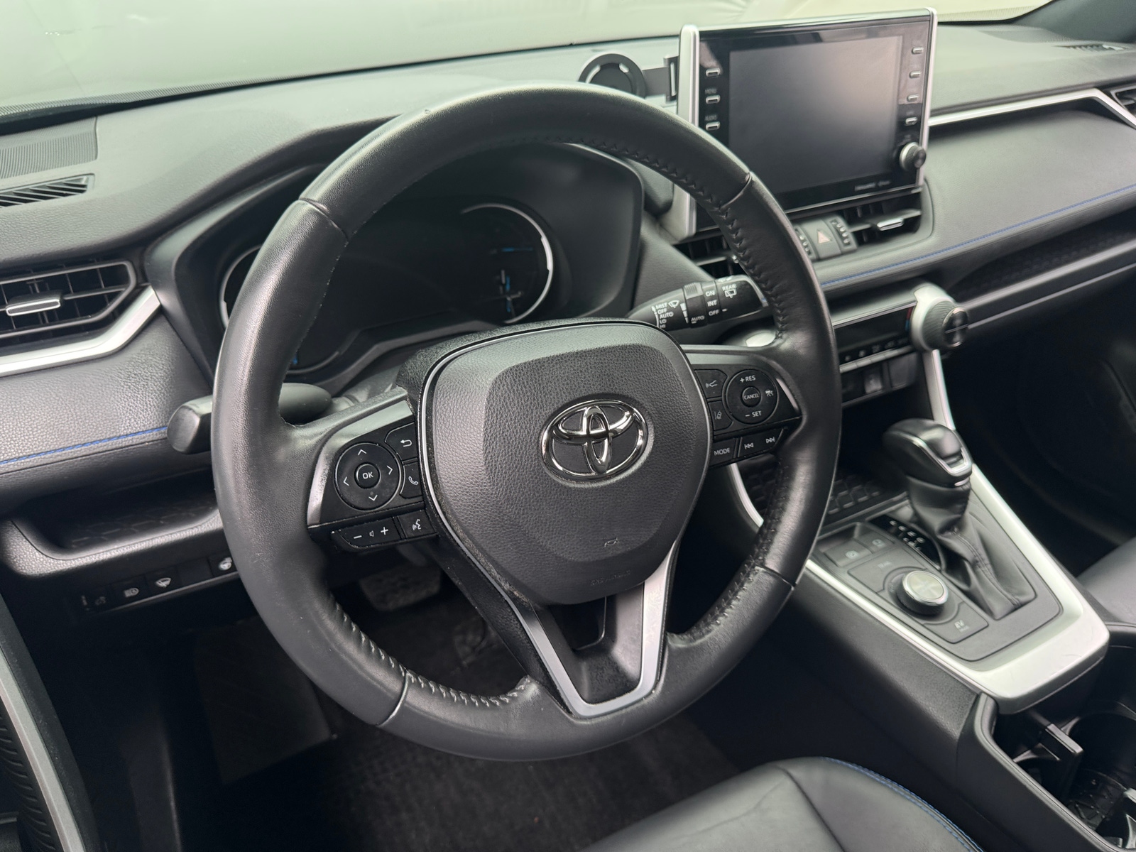 Thumbnail: 2022 Toyota RAV4 - 4
