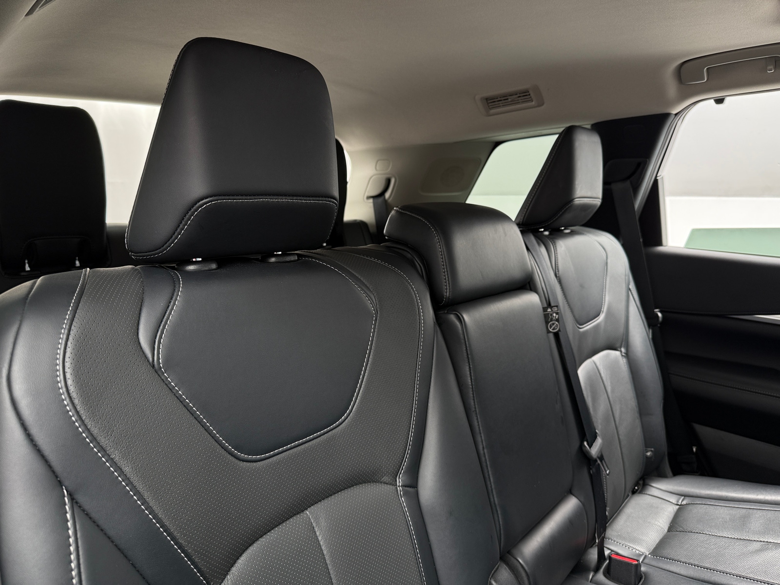 Thumbnail: 2023 INFINITI QX60 - 5