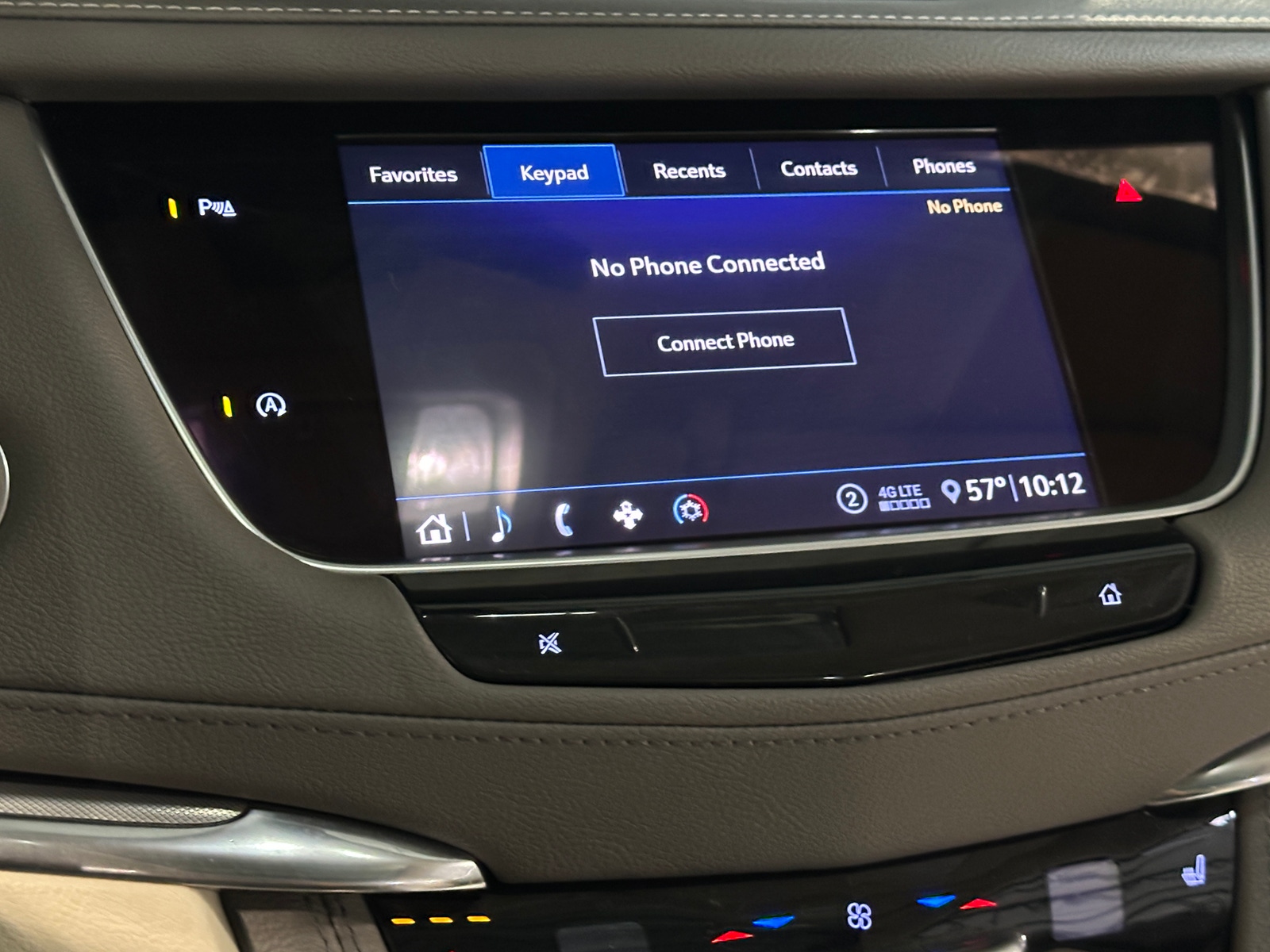 Thumbnail: 2022 Cadillac XT5 - 3