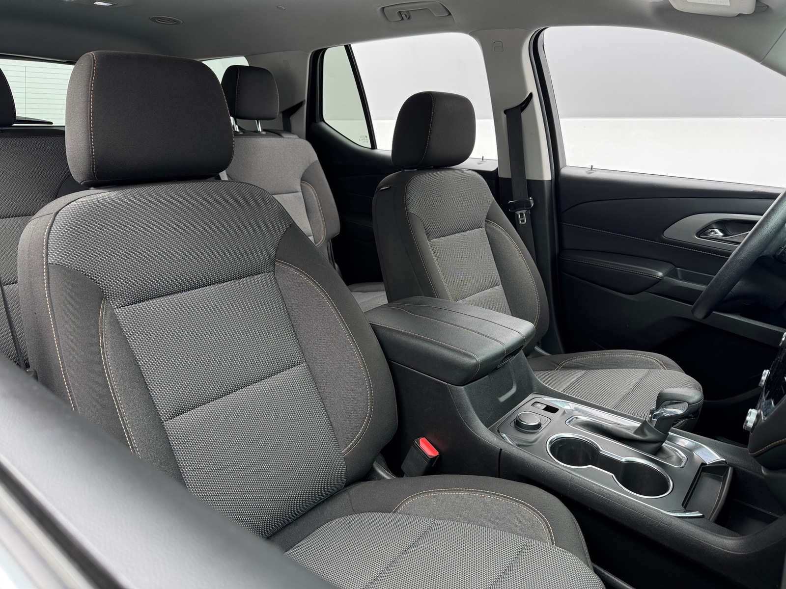 Thumbnail: 2021 Chevrolet Traverse - 2