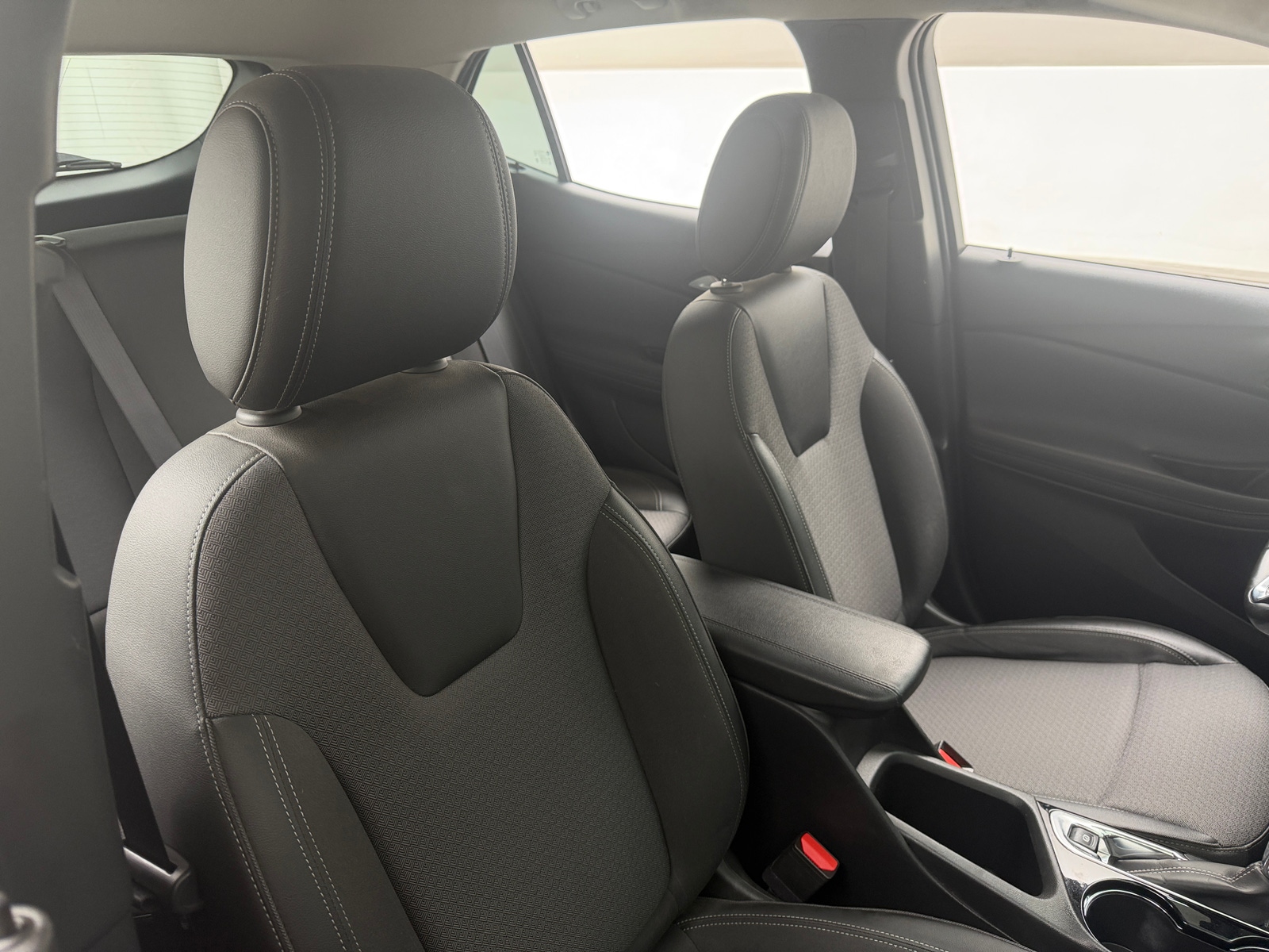 Thumbnail: 2024 Buick Encore GX - 2