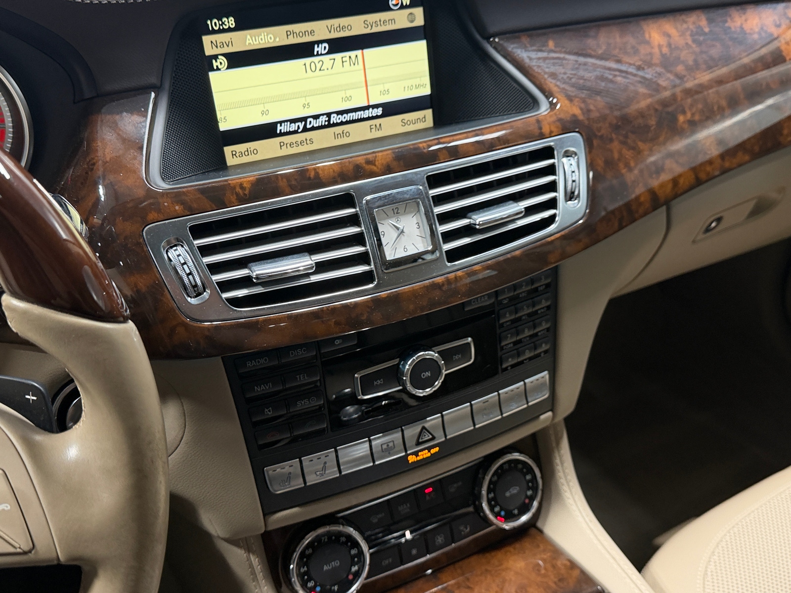 Thumbnail: 2012 Mercedes-Benz CLS - 3