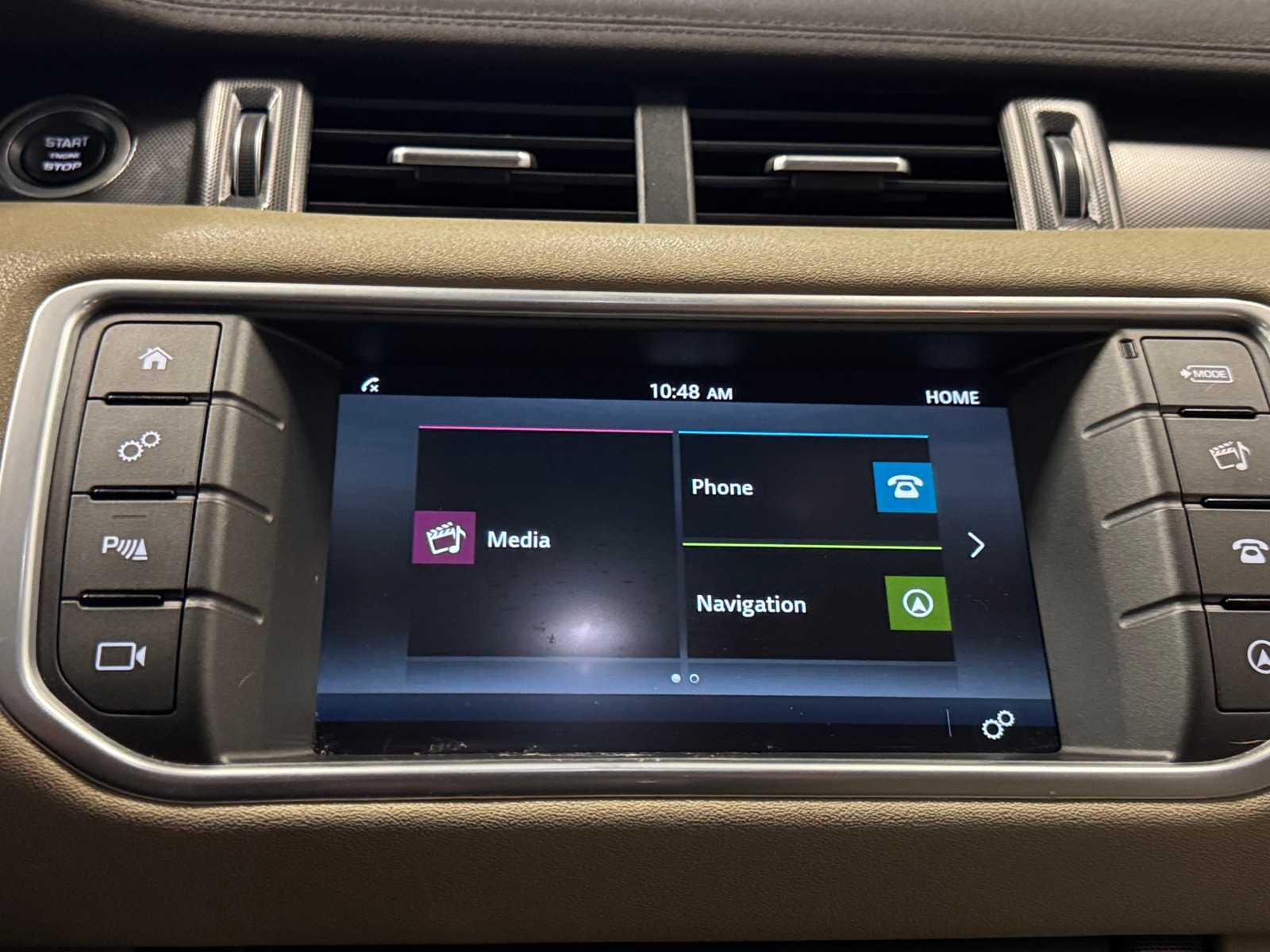 Thumbnail: 2019 Land Rover Range Rover Evoque - 4